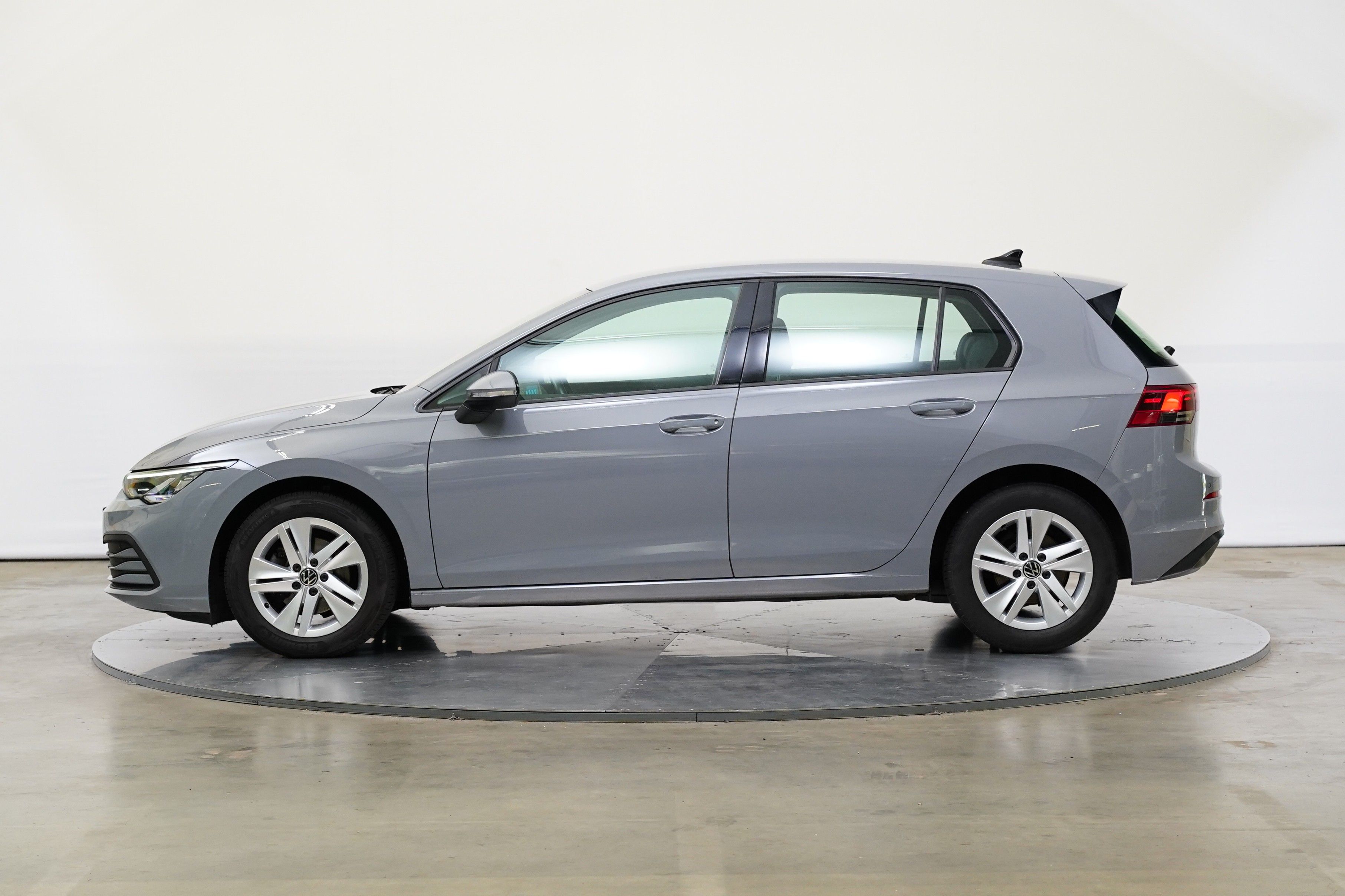 Volkswagen Golf, 1.0 TSI 81 kW Life - fotka 3