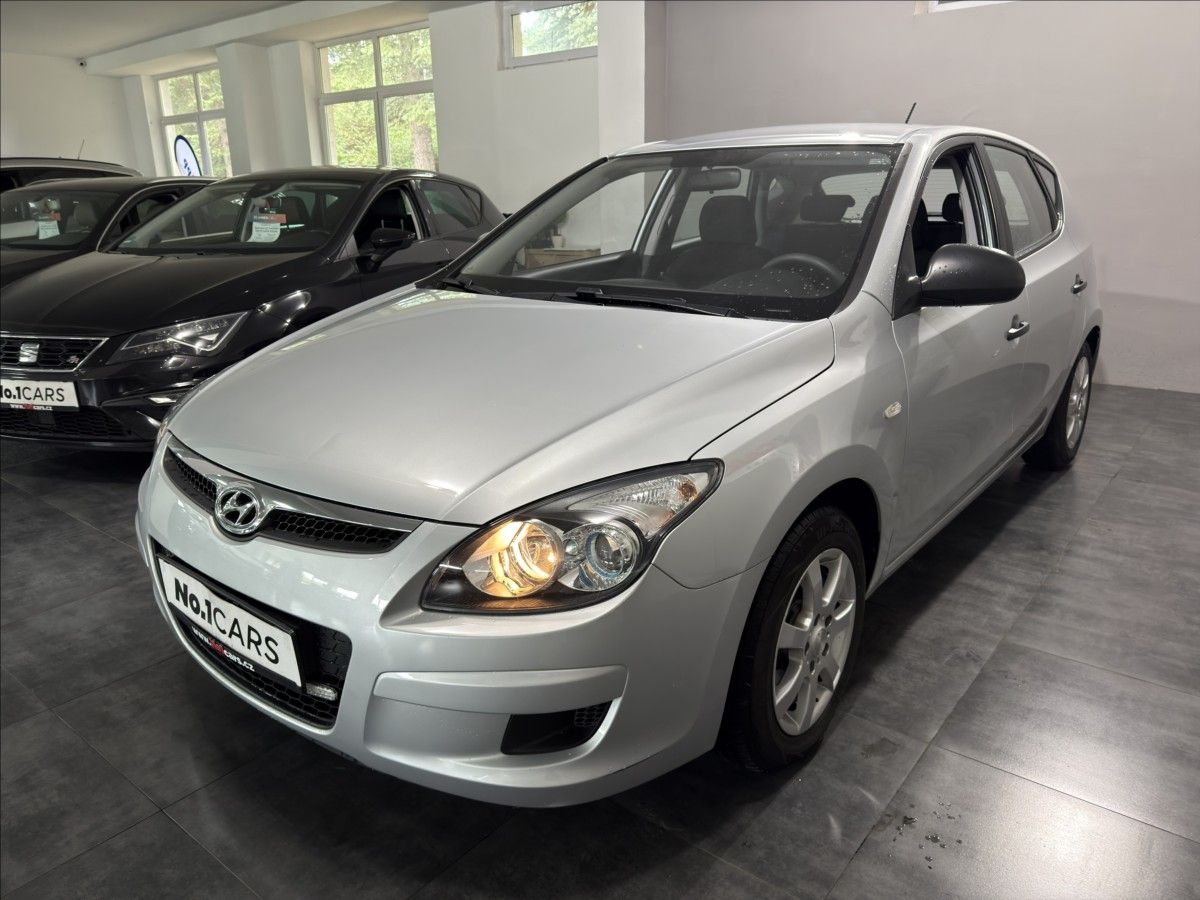 Hyundai i30, 1,4   CVVT 95.000KM KLIMA - fotka 3
