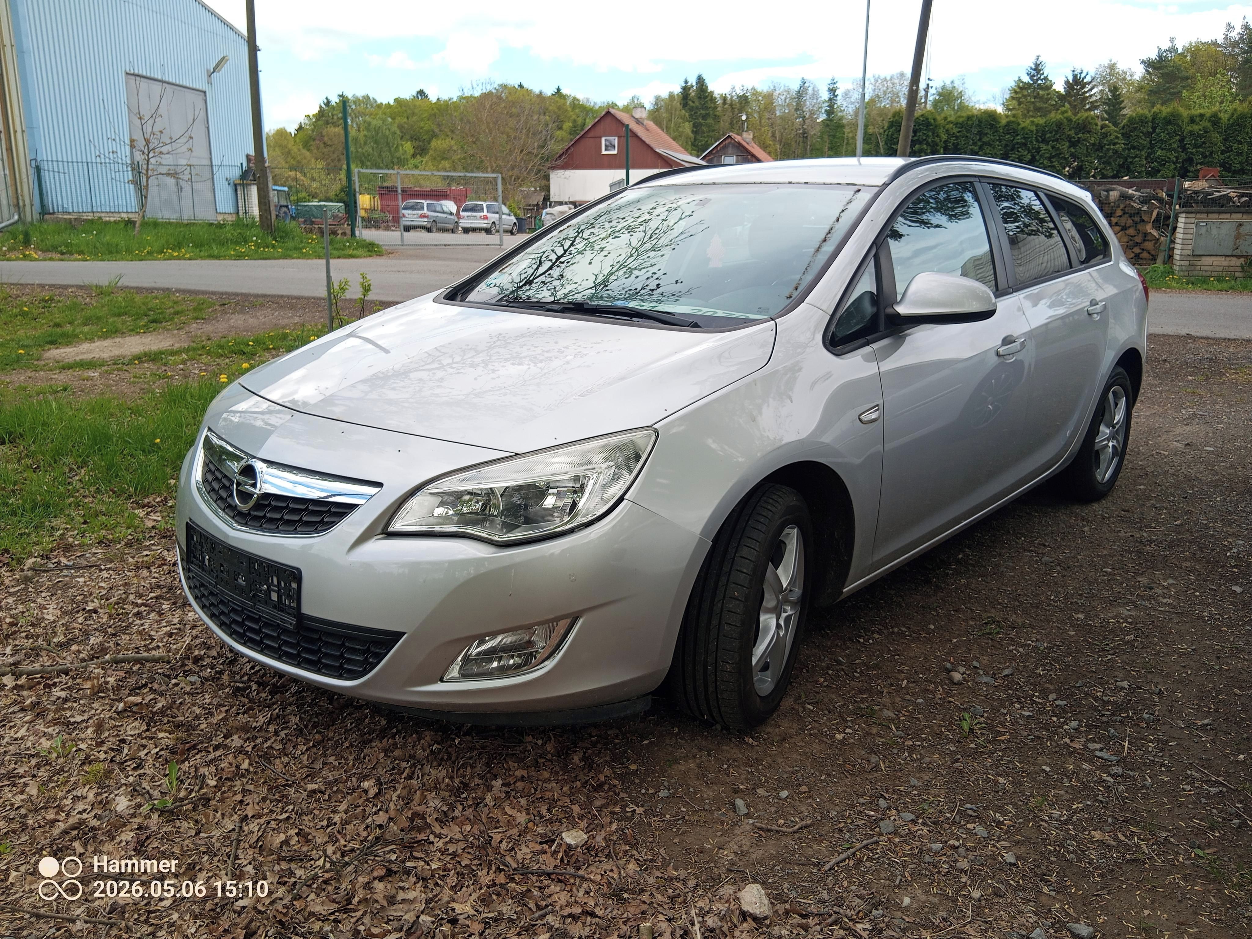 Opel Astra, 1.4  74 KW  125.000 km! - fotka 2