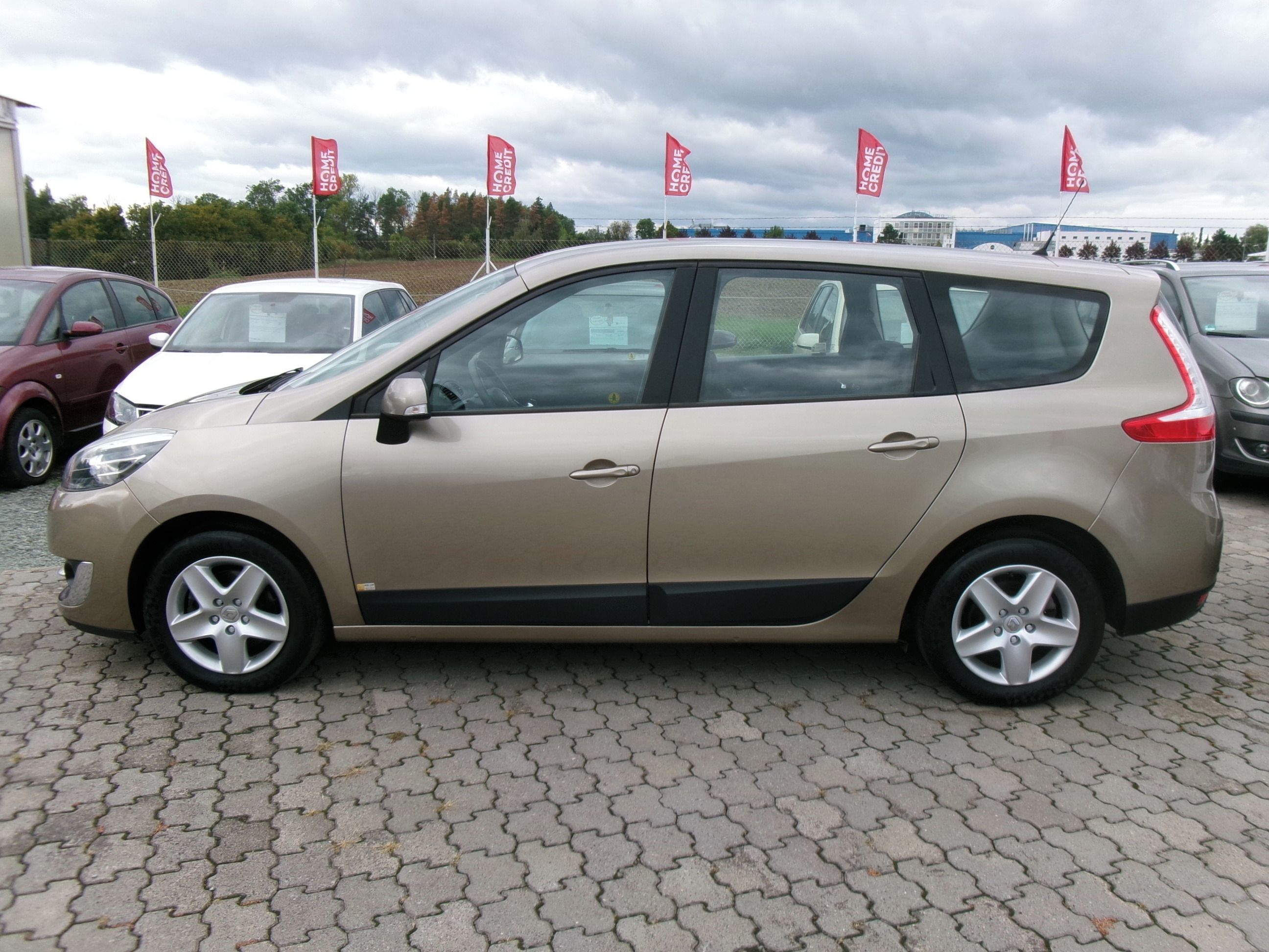 Renault Grand Scénic, 1.5DCi 81kw,CZ,2x kola - fotka 4