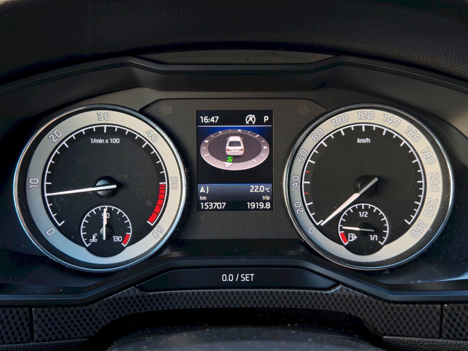 Škoda Superb, 2.0TDi 110kW  DSG SPORTLINE - fotka 6
