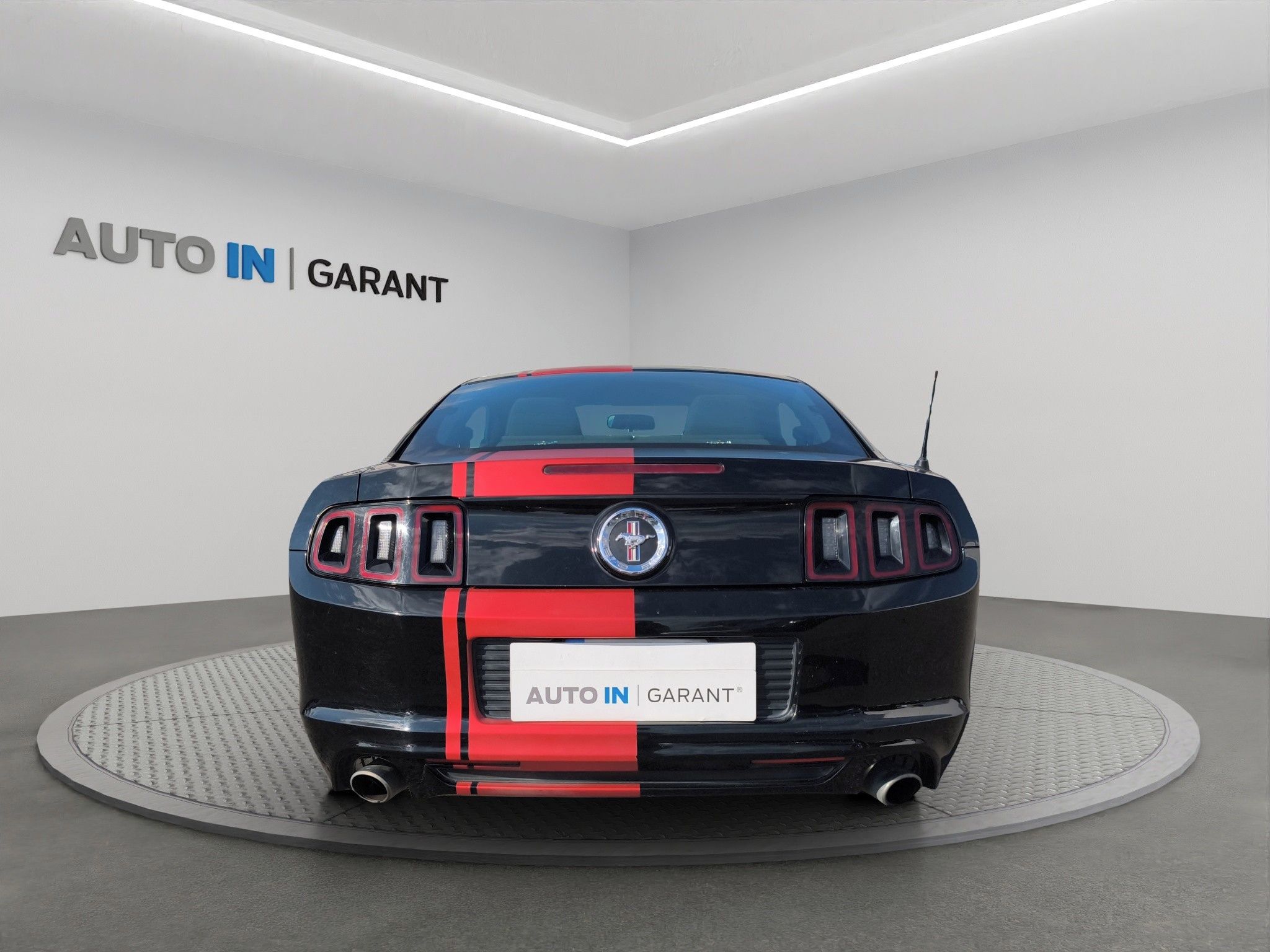 Ford Mustang, V6 3.7 227kW A/T - fotka 6