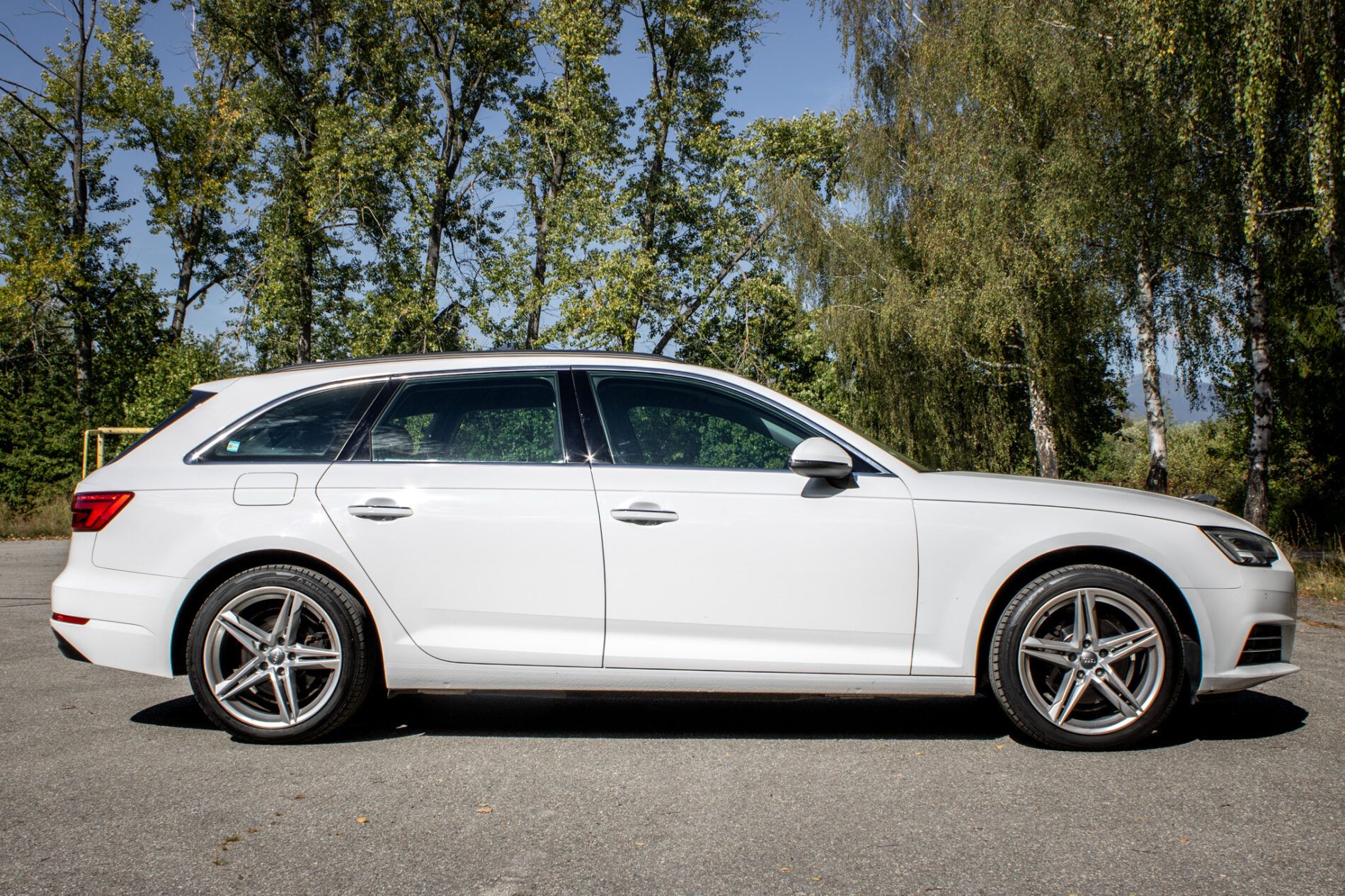 Audi A4 Avant - fotka 4