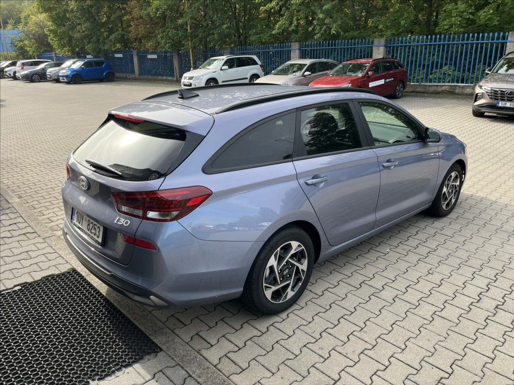 Hyundai i30, 1,6 T-GDi DCT  GO Czech! - fotka 6
