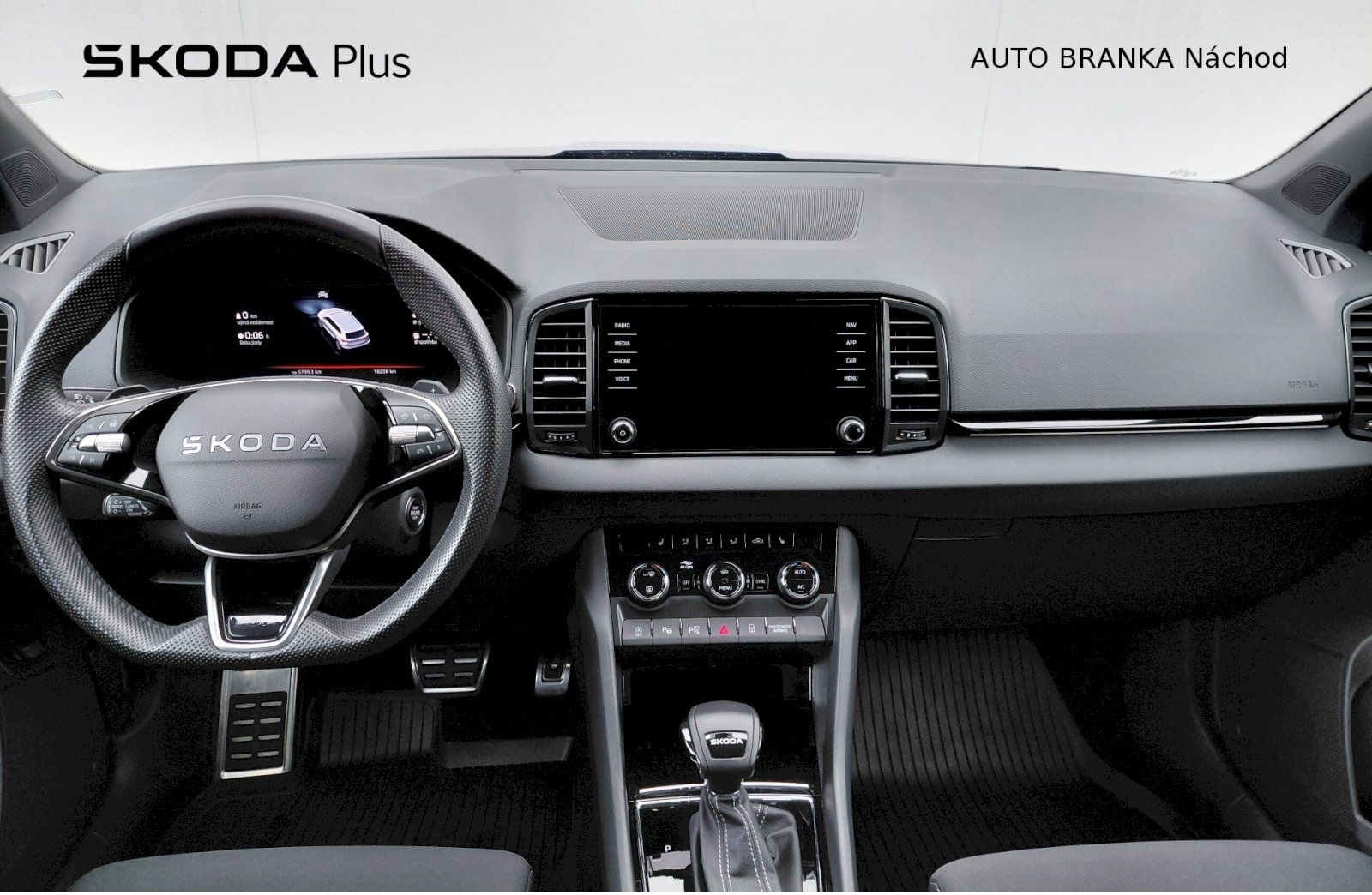 Škoda Karoq, 1.5 TSI 110 KW Sport Line - fotka 5