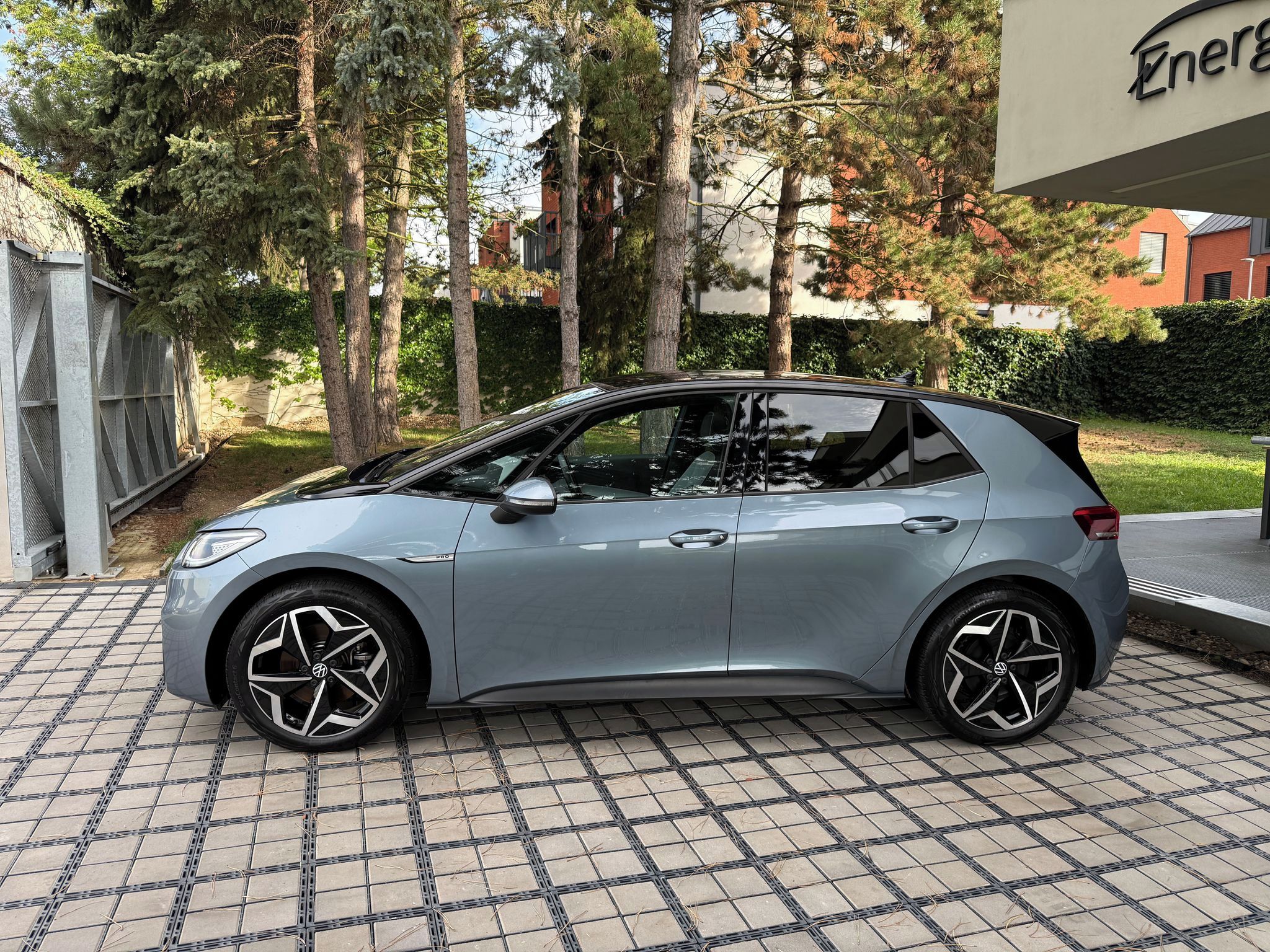 Volkswagen ID.3, PRO 150kW / Tažné / 62kWh / MA - fotka 4