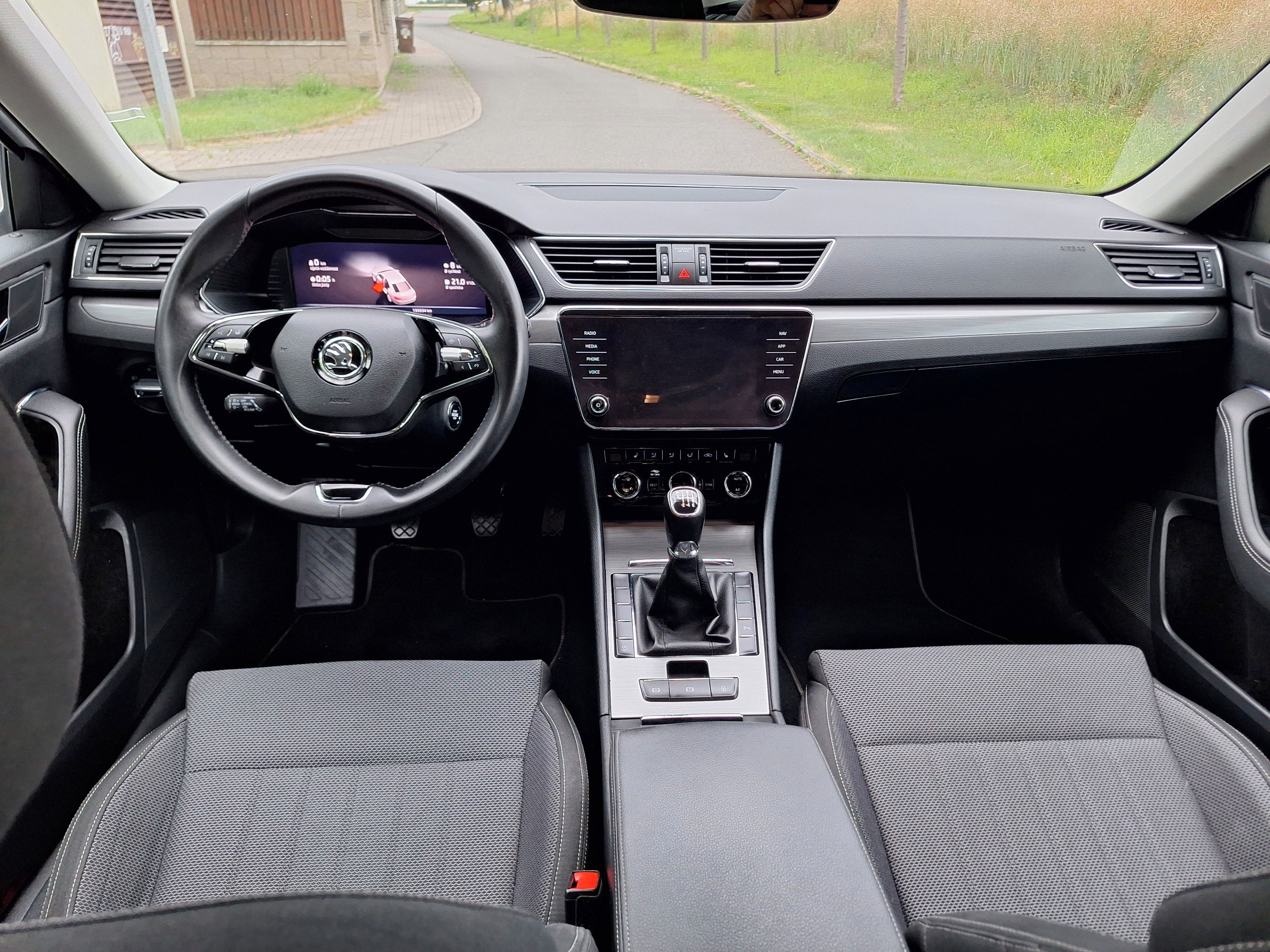 Škoda Superb, 2.0TDi 110kW 1.MAJ. ČR CEBIA - fotka 5