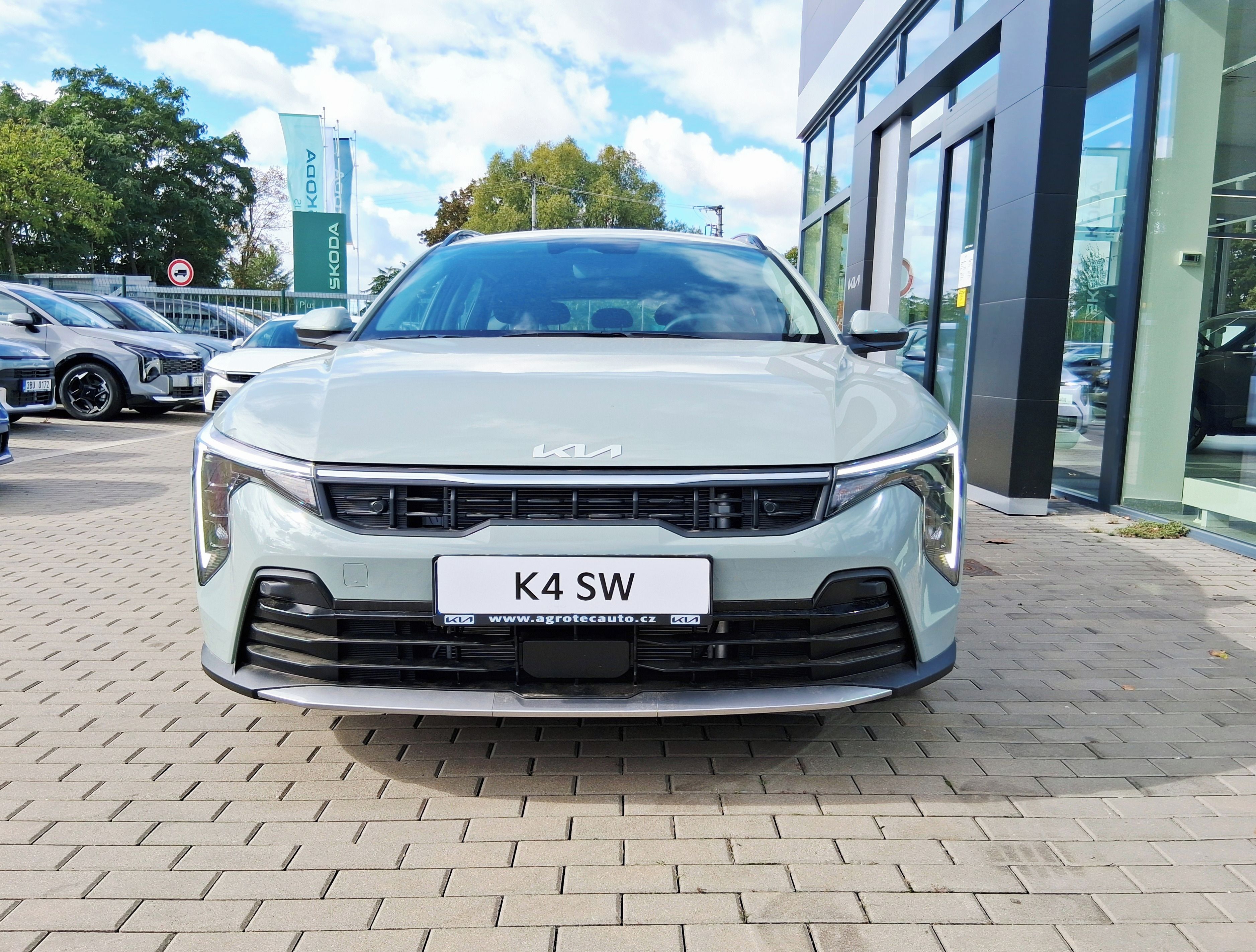 Kia K4, 1,0 T-GDi 115k/85 kW 7DCT SPIN - fotka 2