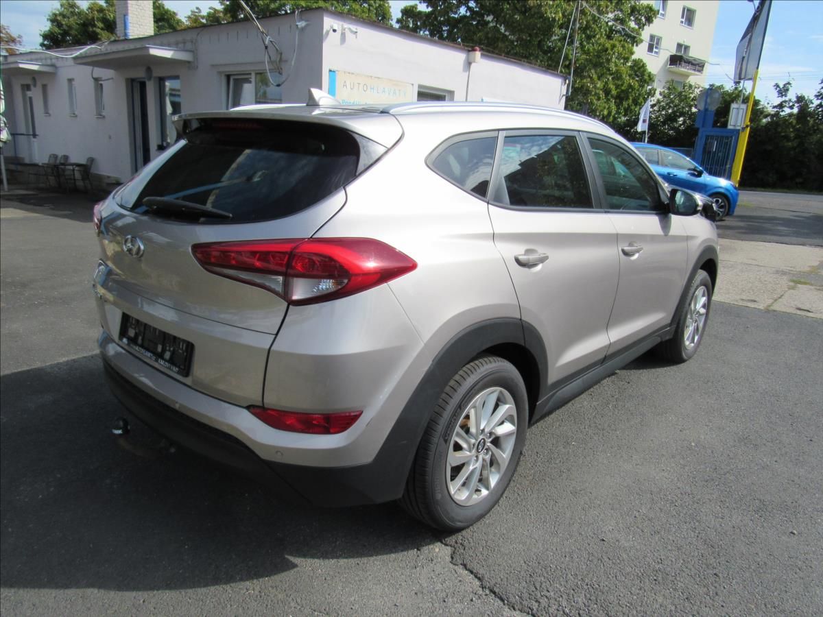 Hyundai Tucson, 1,6 GDi 97kW Premium - fotka 6