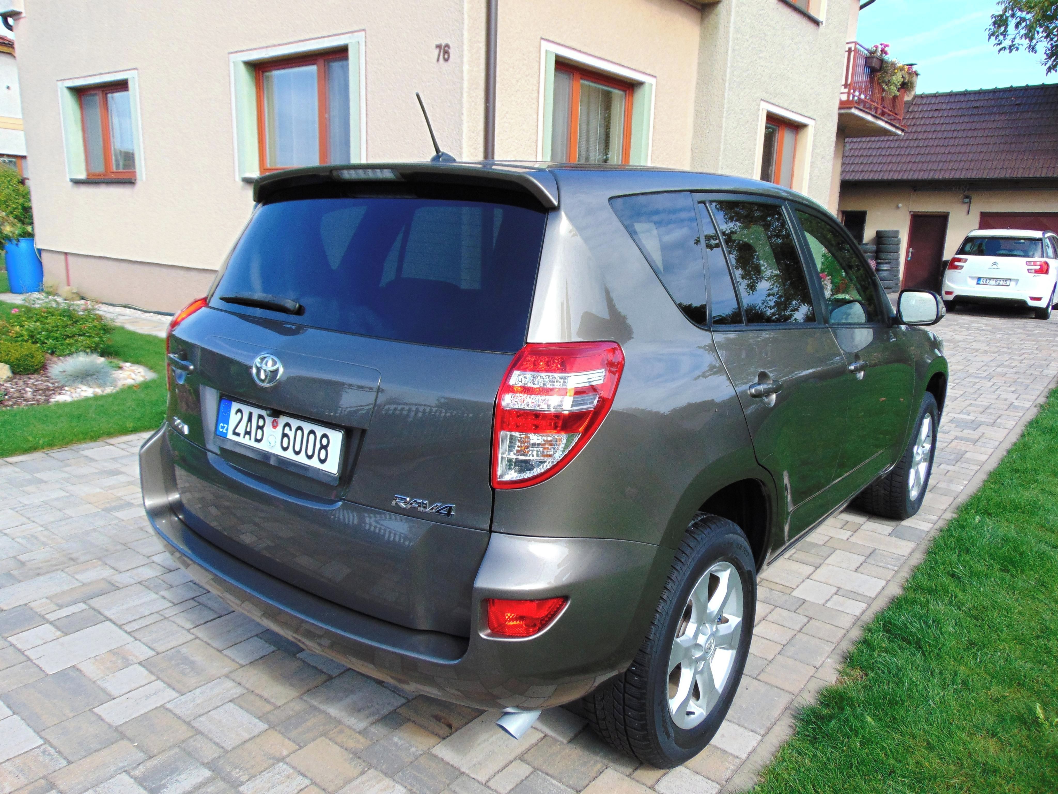 Toyota Rav4, 2.0 4X4,PŮVOD ČR,PO SERVISE - fotka 5