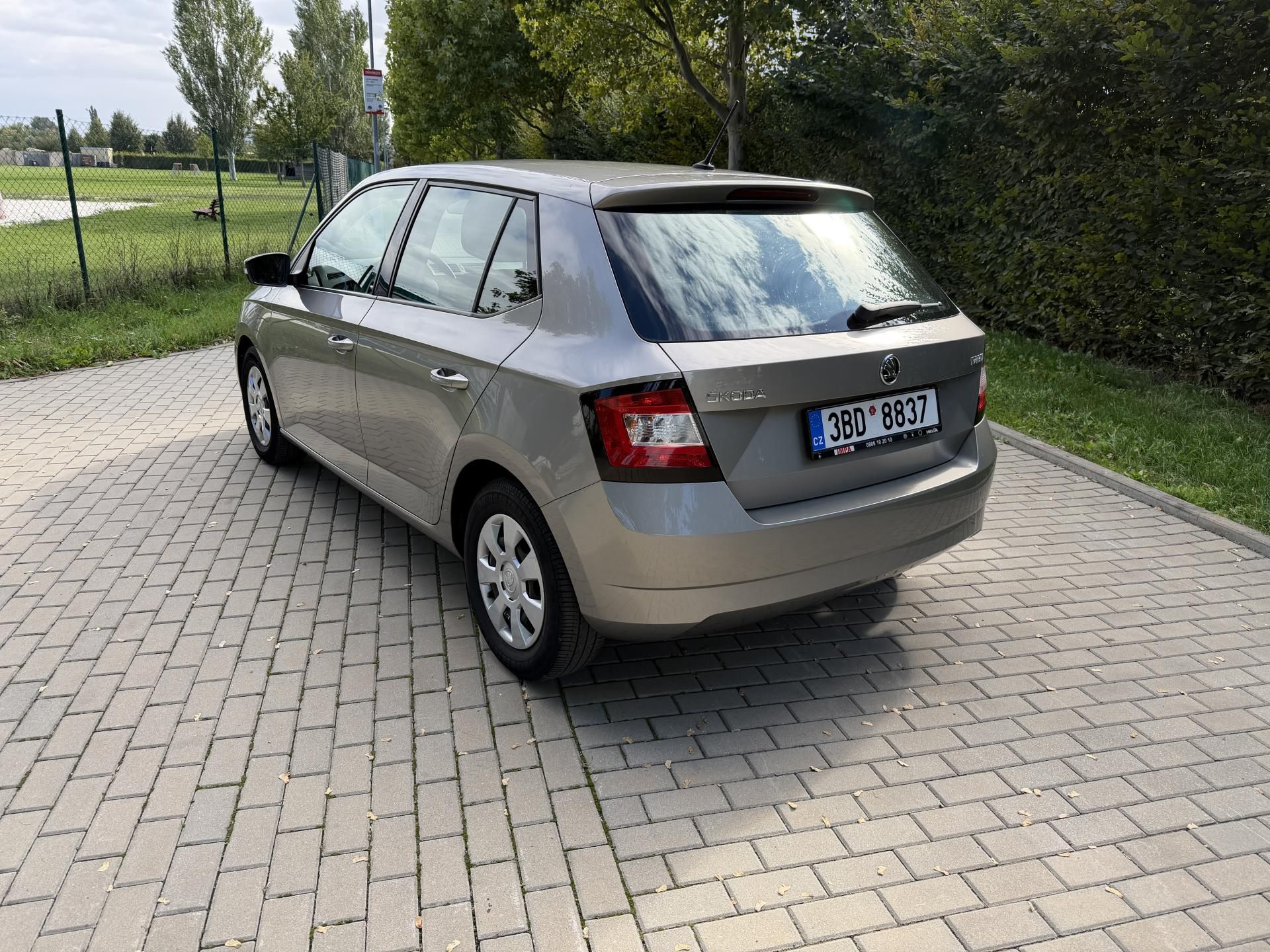 Škoda Fabia, 1.0 55 kW 83000 km - fotka 6