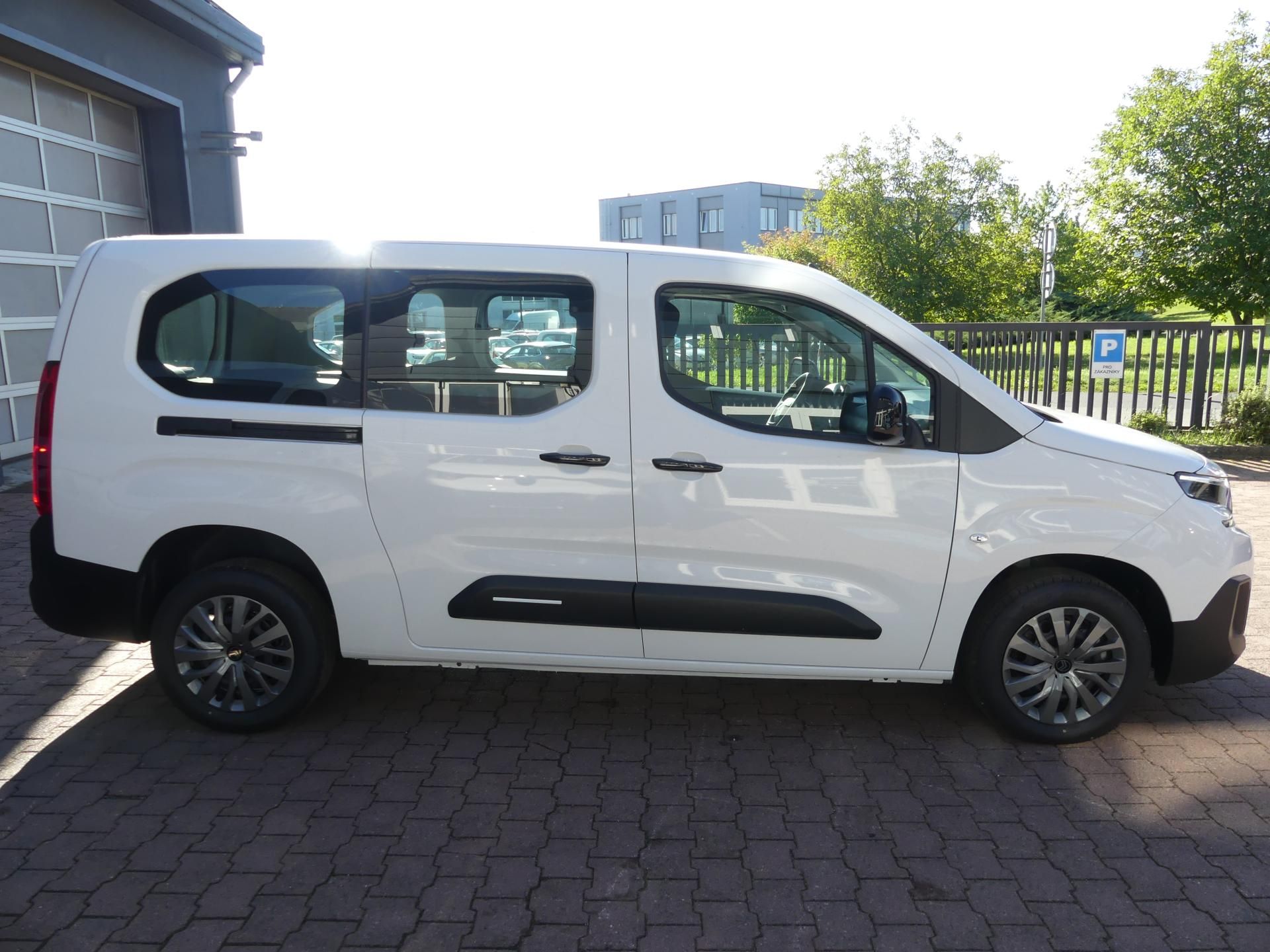Citroën Berlingo, XL PLUS PROFI Petrol 110k MAN - fotka 4