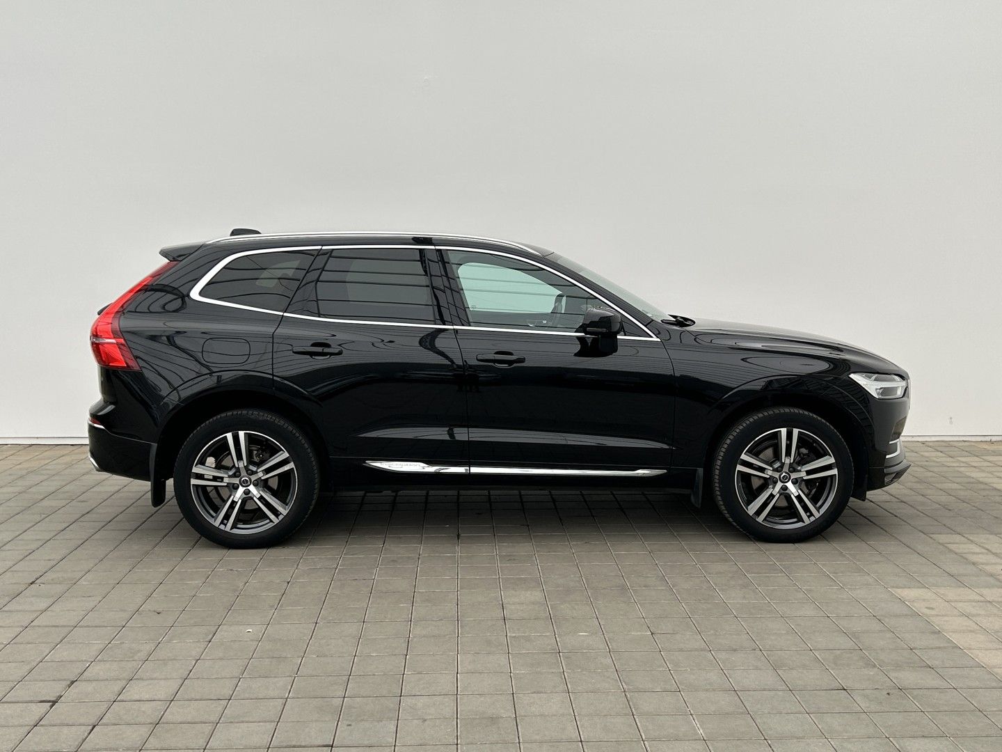 Volvo XC60, 2.0D4 140kW 4x4  INSCRIPTION - fotka 6