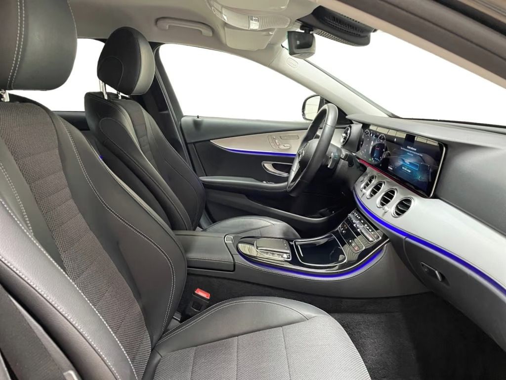 Mercedes-Benz Třídy E, 220 d T Avantgarde*Kamera*Navi - fotka 6