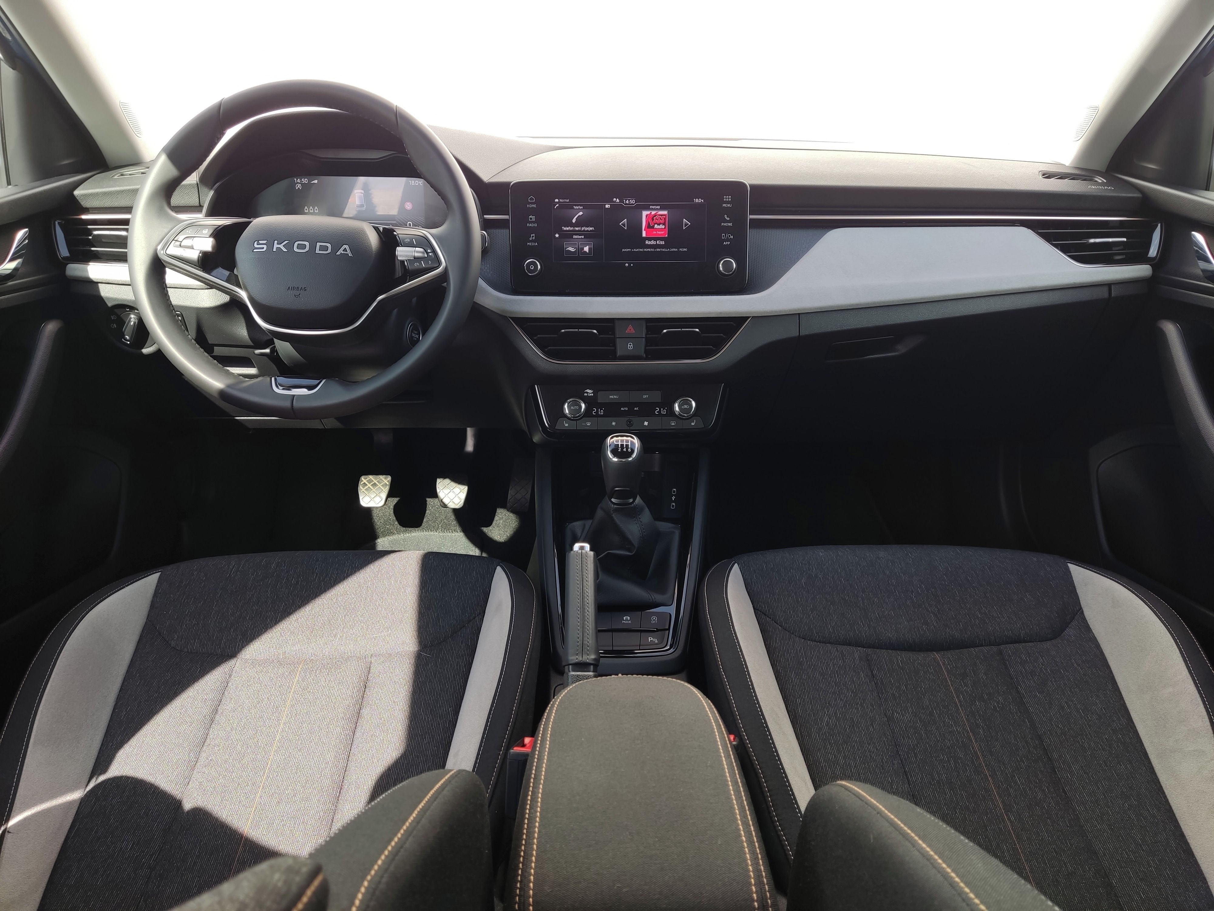 Škoda Scala, 1.5 TSI 110 kW Top Selection - fotka 5