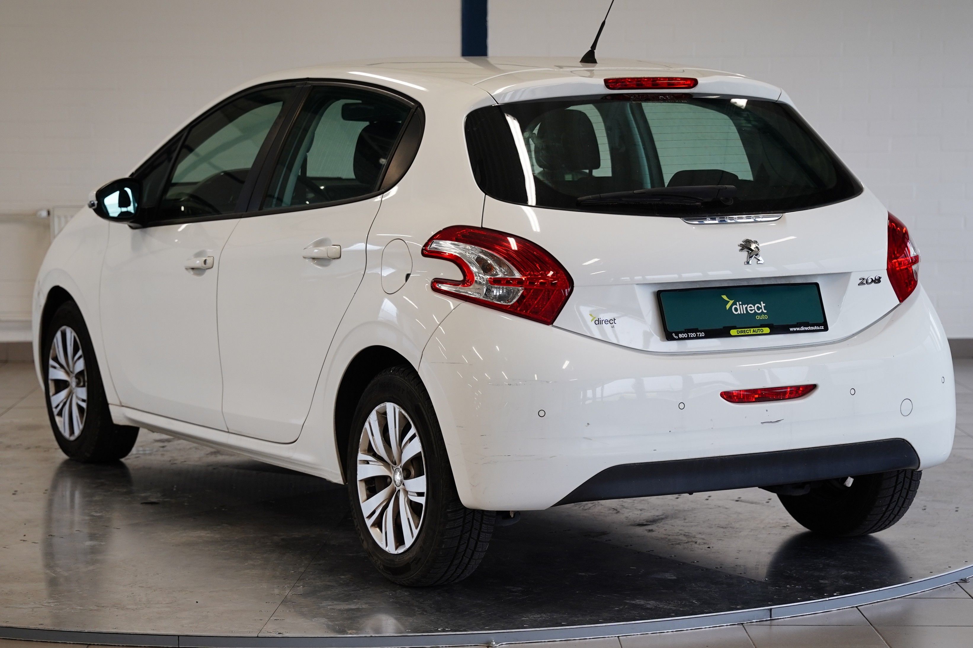 Peugeot 208, 1.0i 50 kW - fotka 4