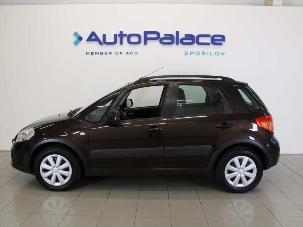 Suzuki SX4, 1,6 VVT 88kW 129tkm. 1.maj.ČR - fotka 5