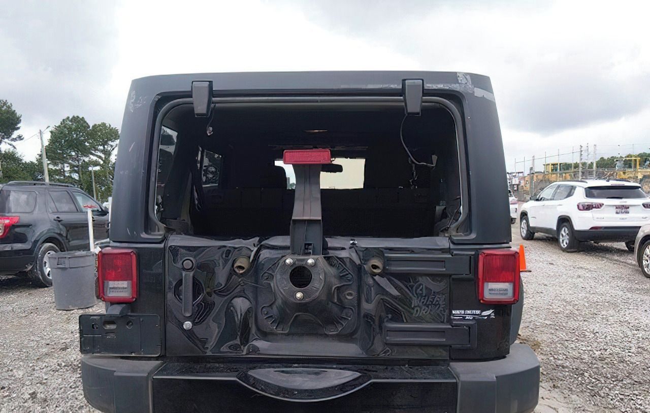 Jeep Wrangler, Auto na cestě - fotka 6