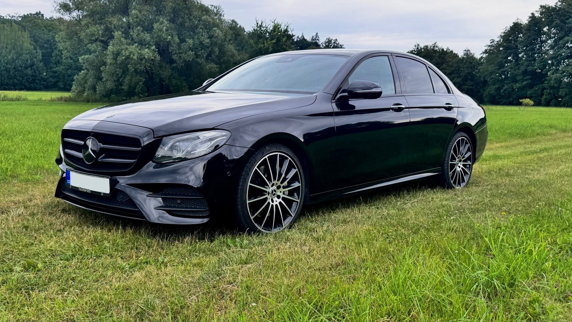 Mercedes-Benz Třídy E, E450 V6 Biturbo 4matic AMG