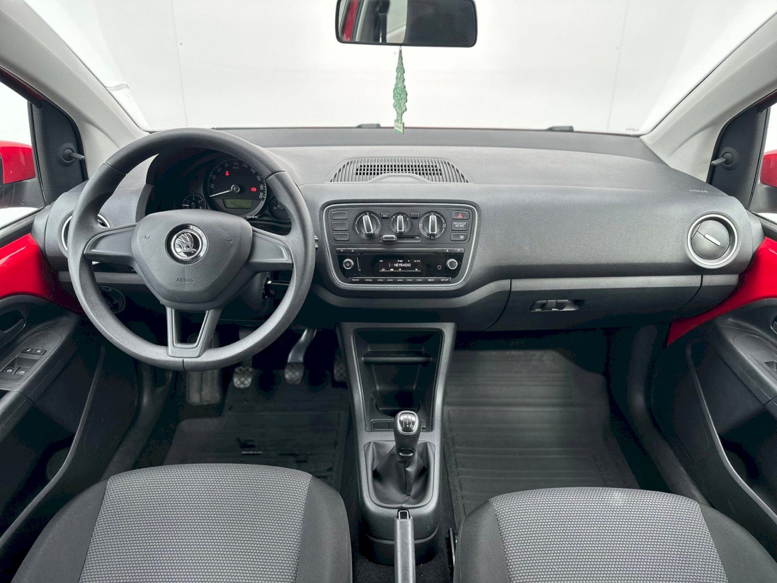 Škoda Citigo, 1.0 44 kW Ambition - fotka 5