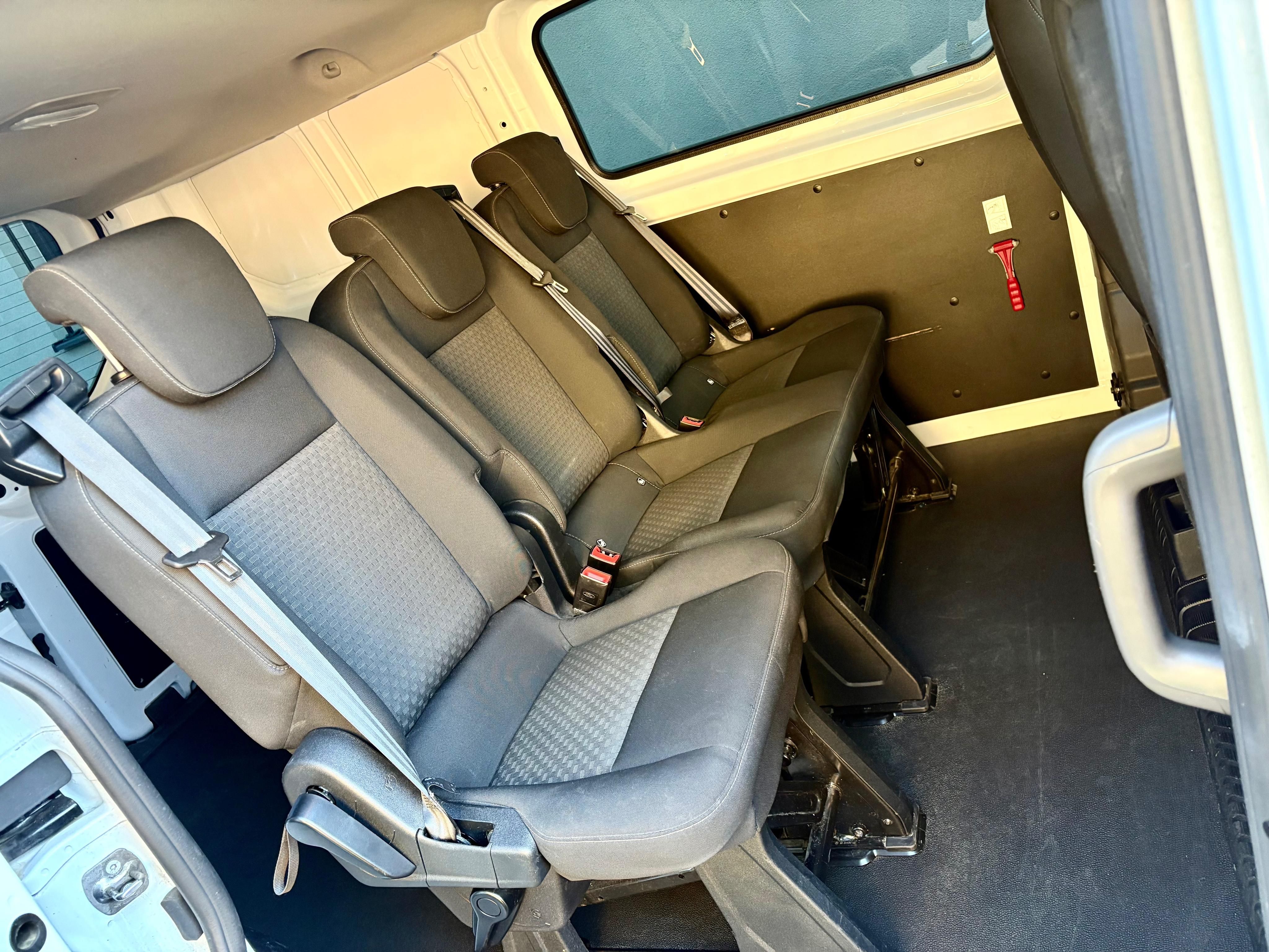 Ford Transit Custom, Ford Transit Custom, 6 míst - fotka 4