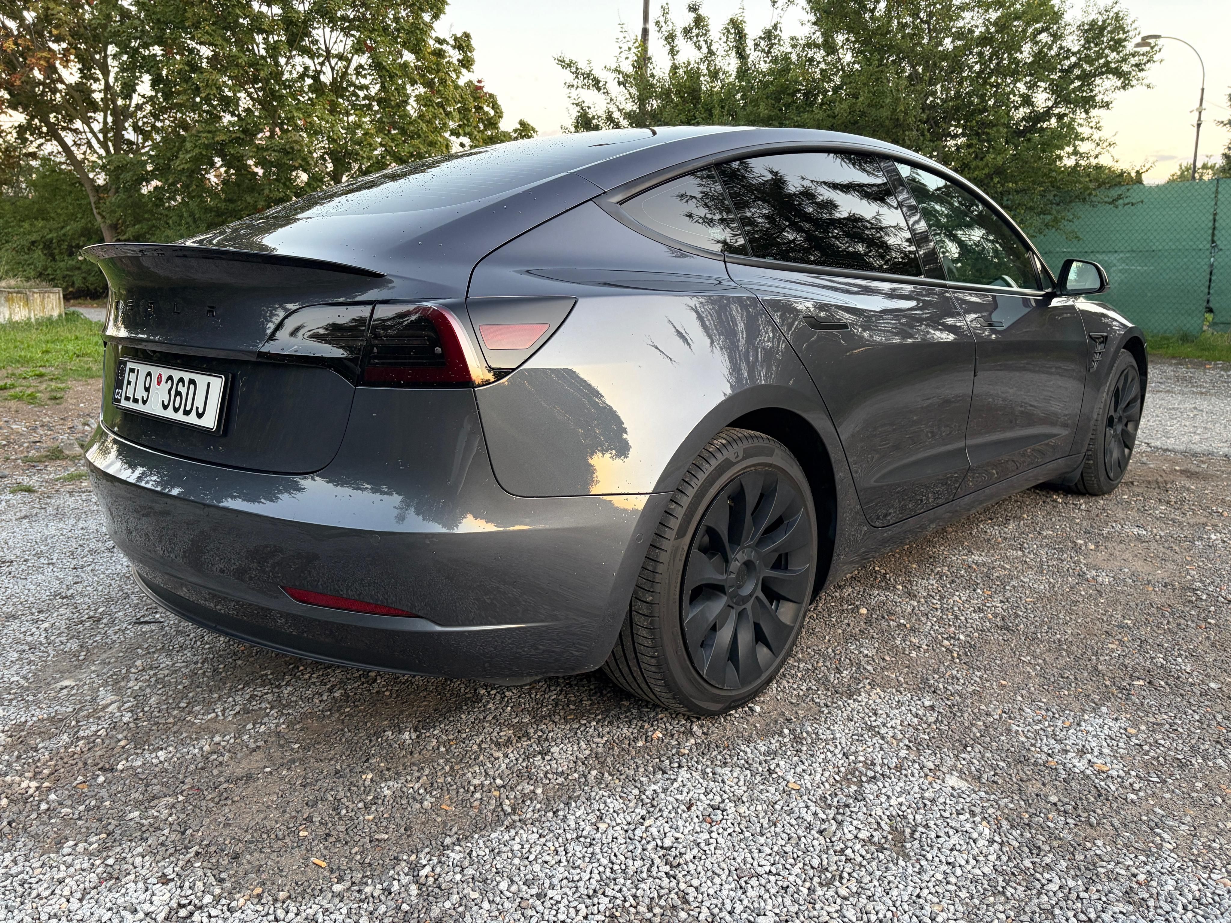 Tesla Model 3, SR+ Refresh, 239kW, LFP 2x ALU - fotka 3