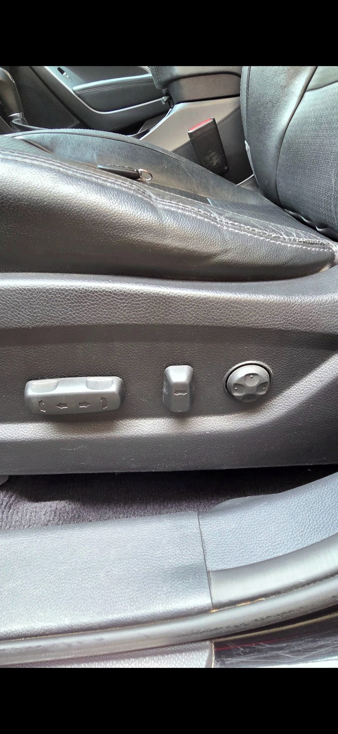 Hyundai Santa Fe, 2,2 CRDI 4X4,automat nová STK! - fotka 4
