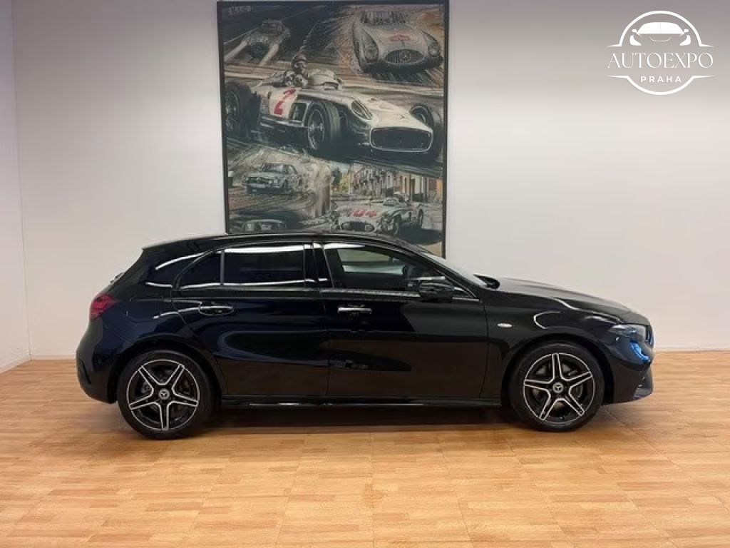 Mercedes-Benz Třídy A, 250e AMG-Line*Panorama*KeyLess - fotka 3