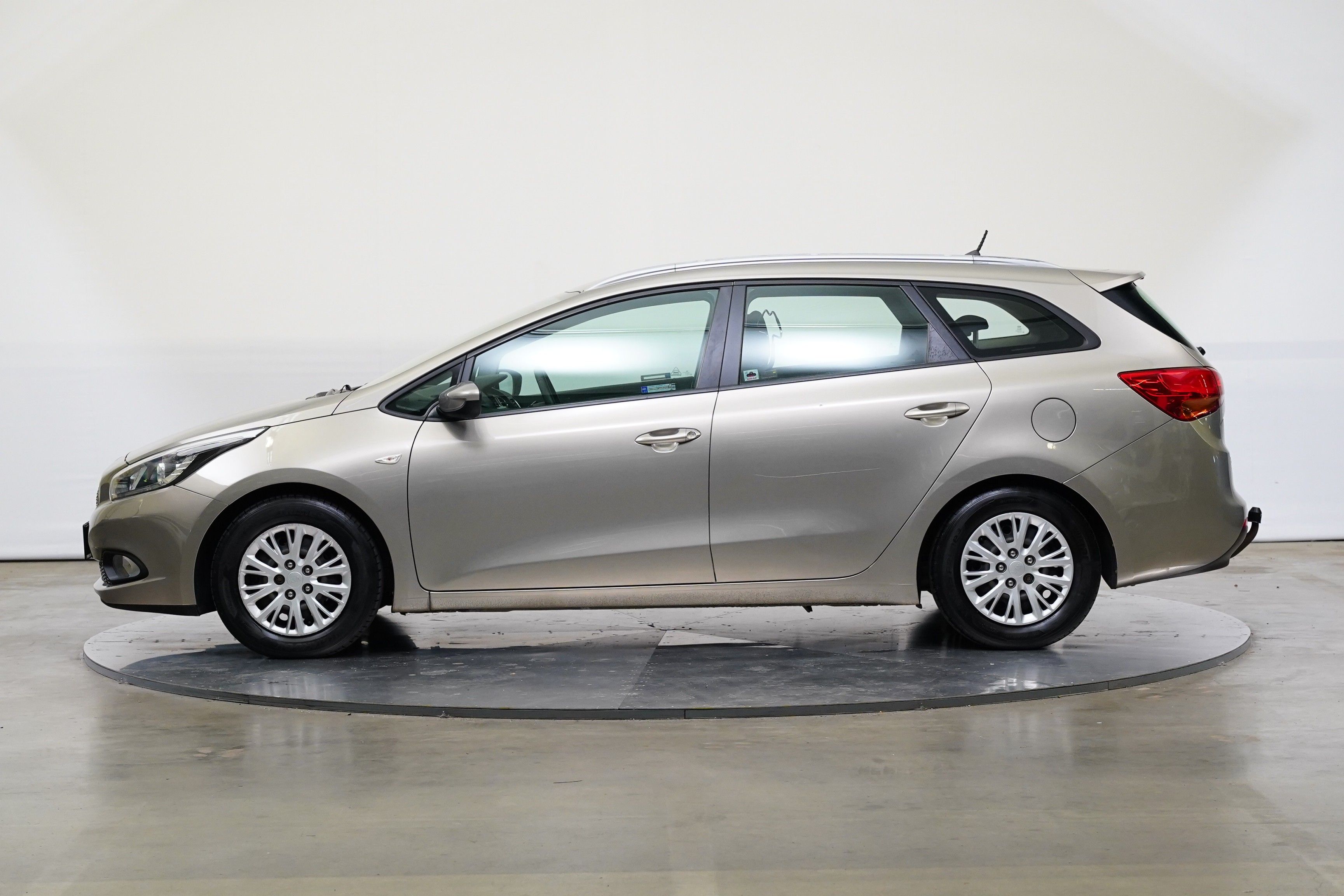 Kia Cee´d, 1.6 GDI 99 kW - fotka 3