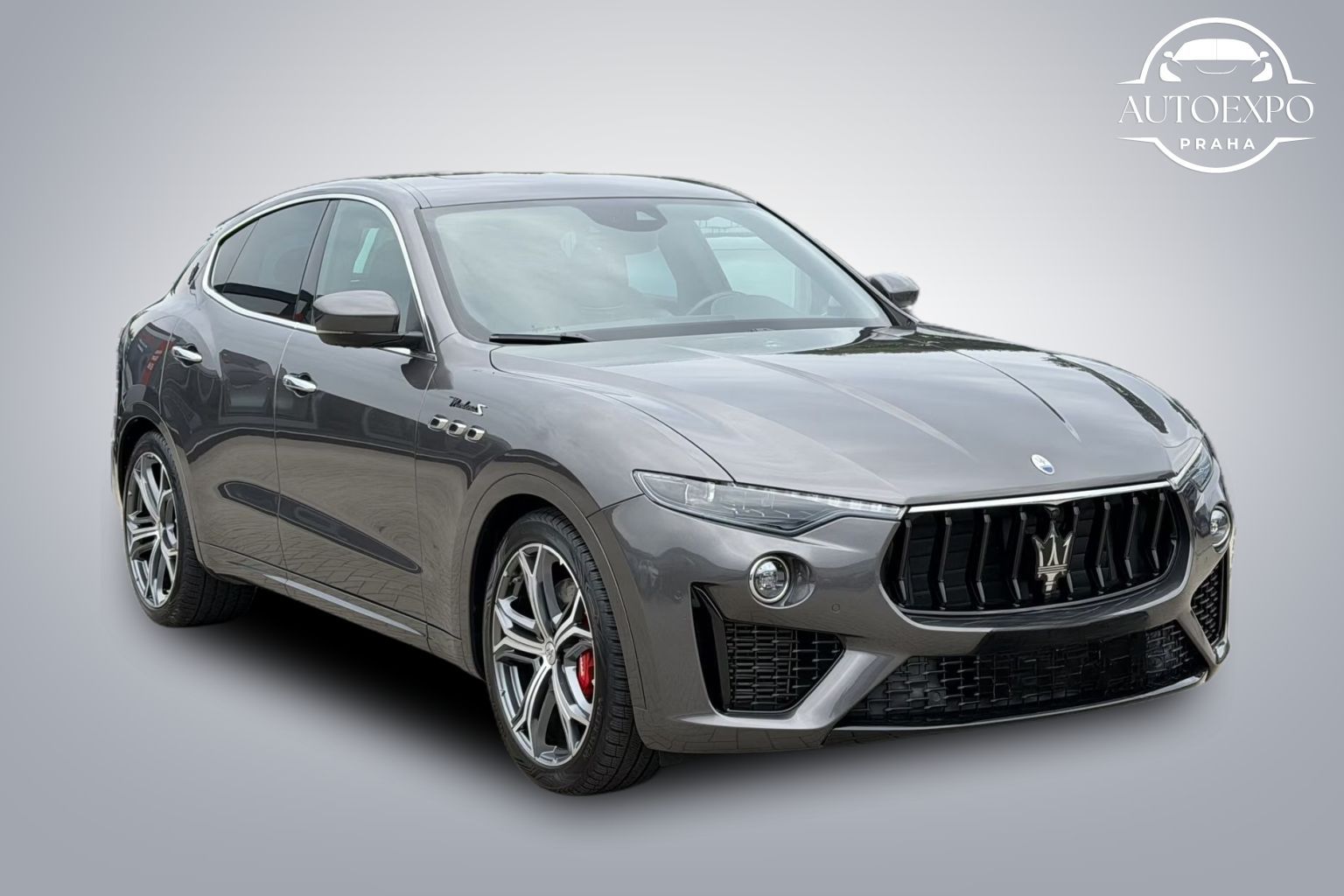 Maserati Levante, Modena S Nerissimo*PANORAMA - fotka 2