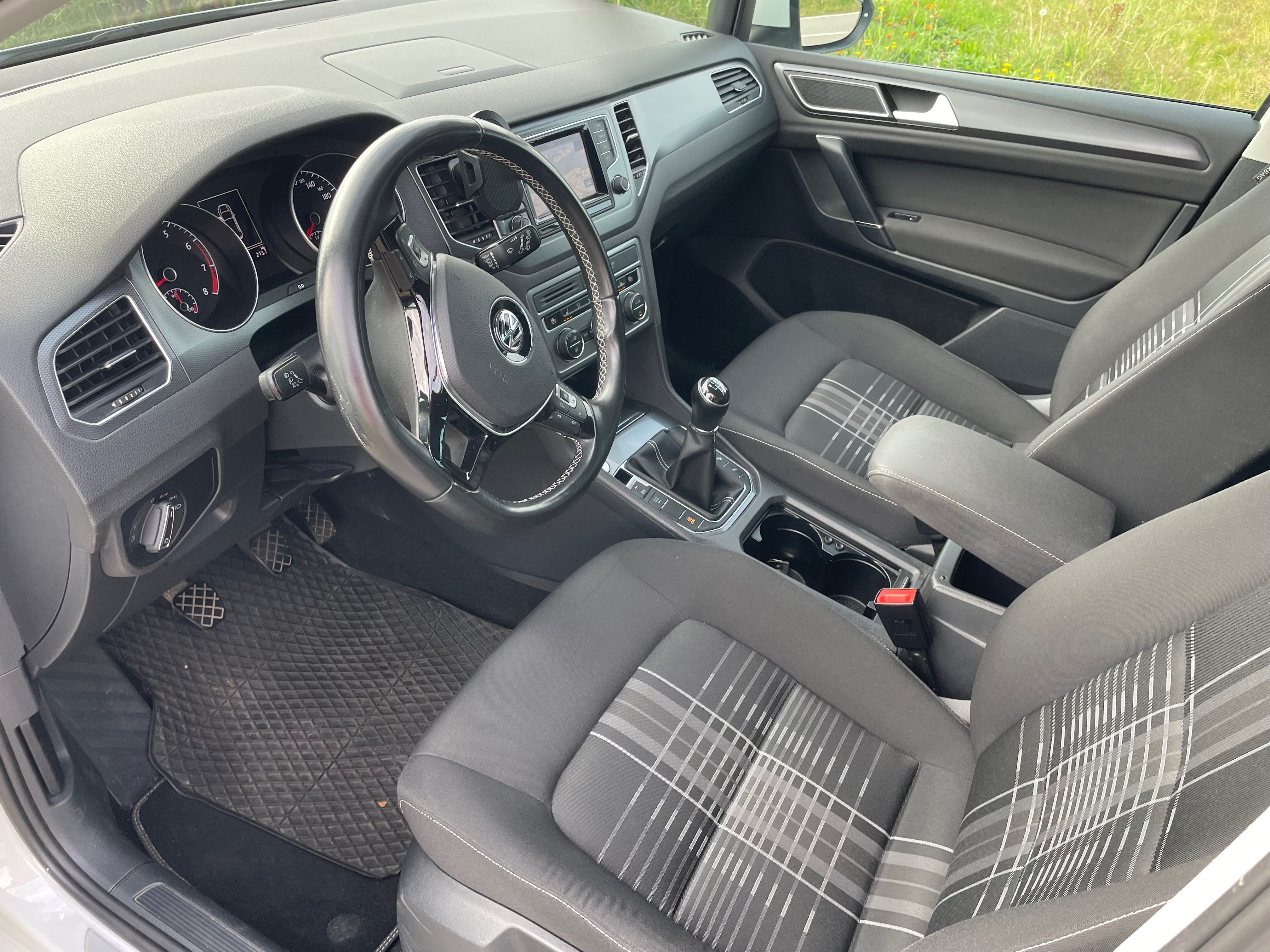 Volkswagen Golf Sportsvan, 1,4 TSI 92KW COMFORTLINE - fotka 5