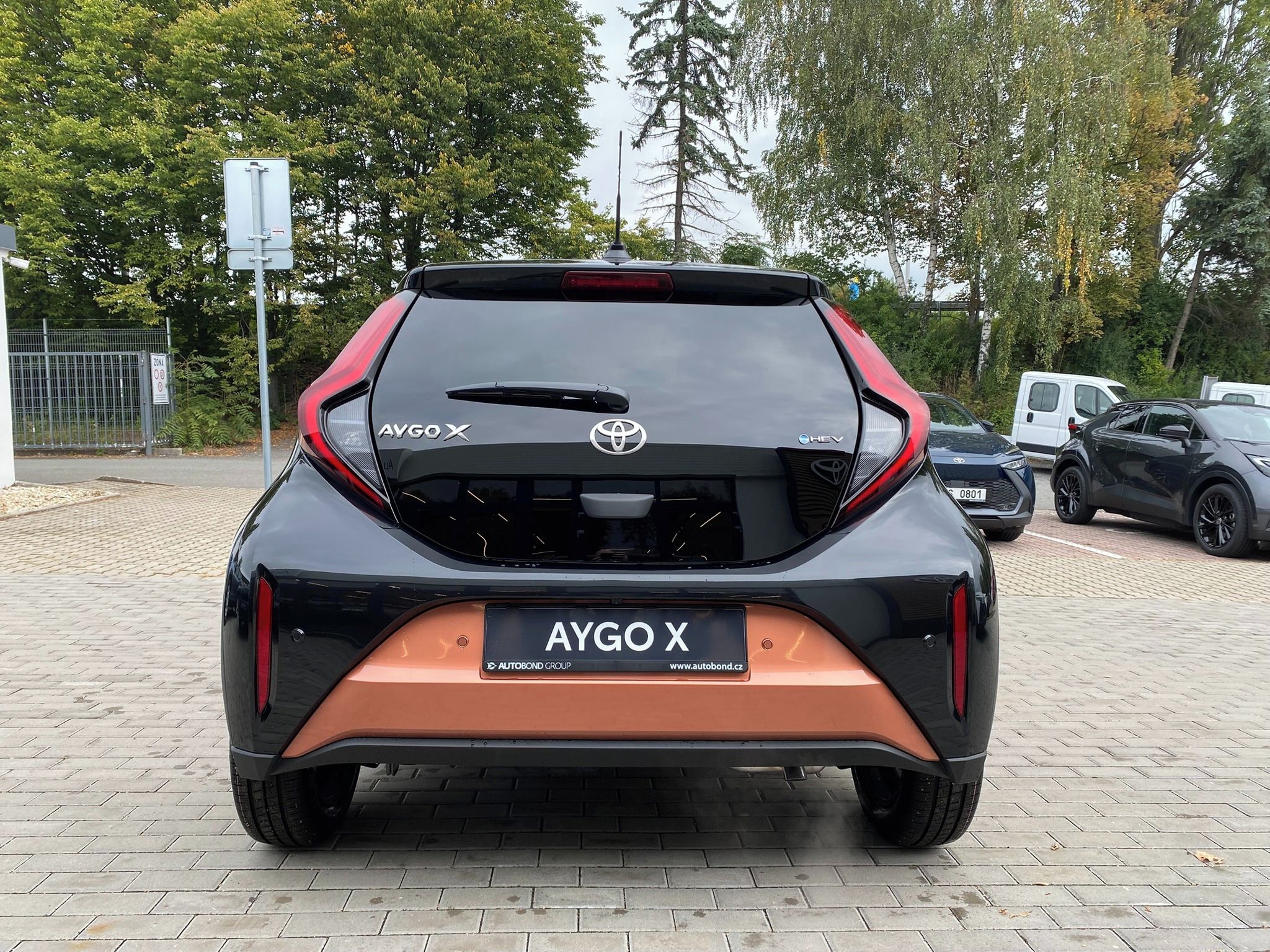 Toyota Aygo, 1.5 HEV STYLE SMART - fotka 5