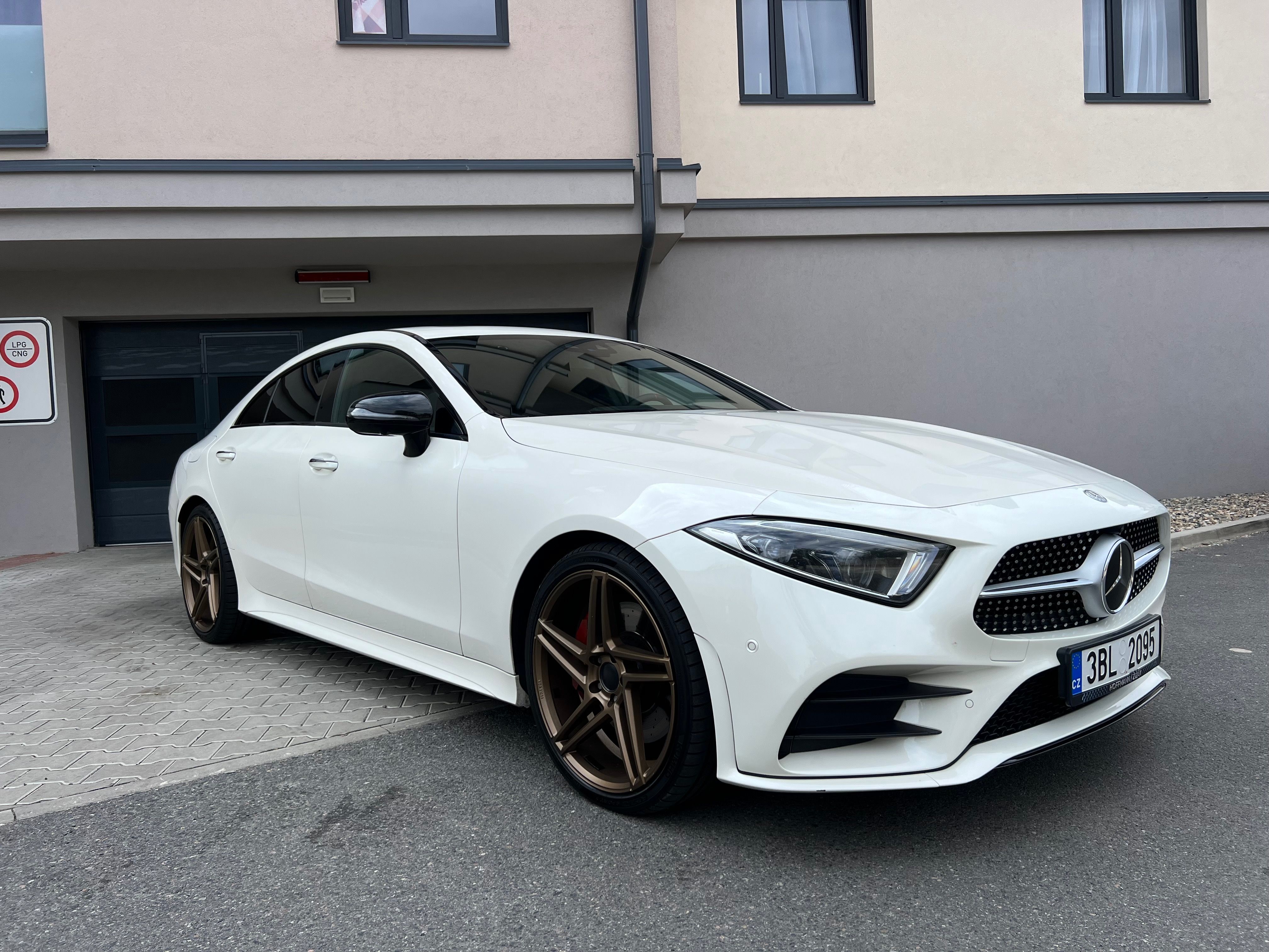 Mercedes-Benz CLS, Mercedes Cls 400d AMG 53packet