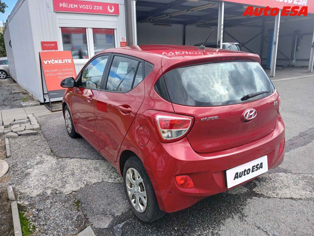 Hyundai i10, 1.0 i,ČR - fotka 2