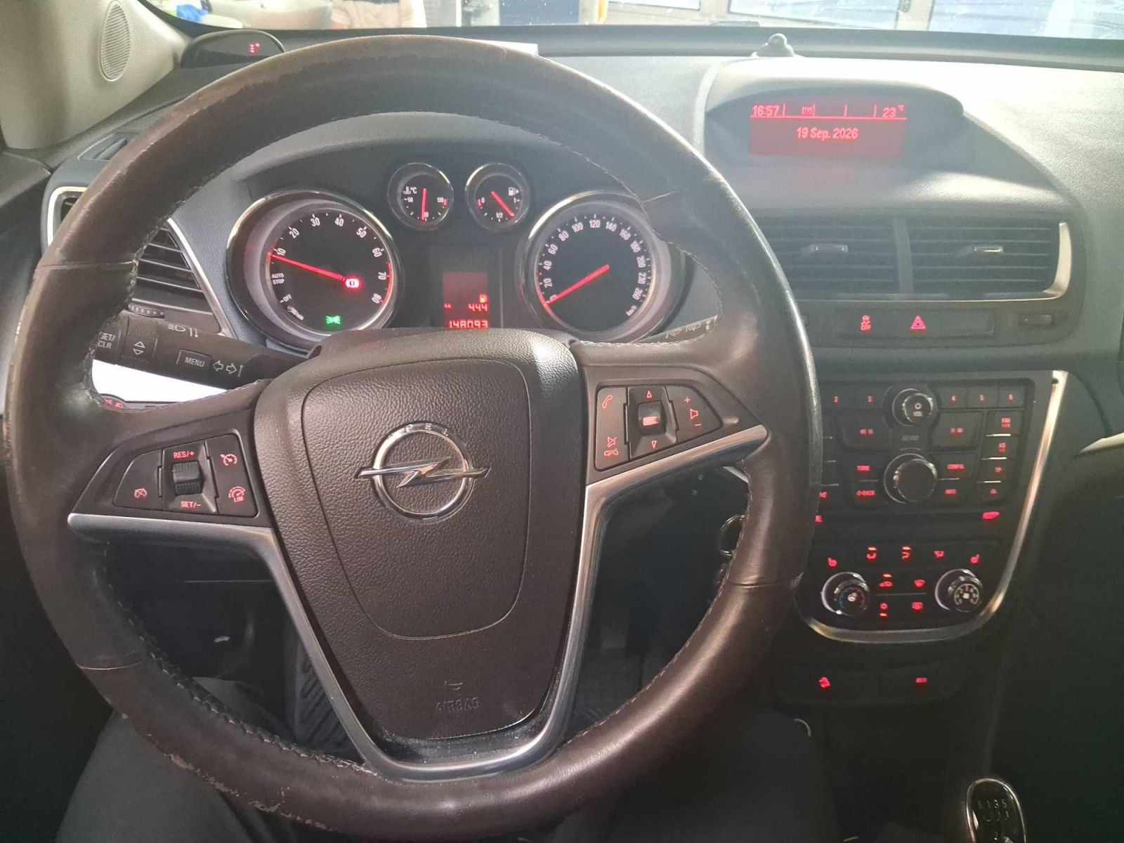 Opel Mokka, 1.6, Automatická klima - fotka 3