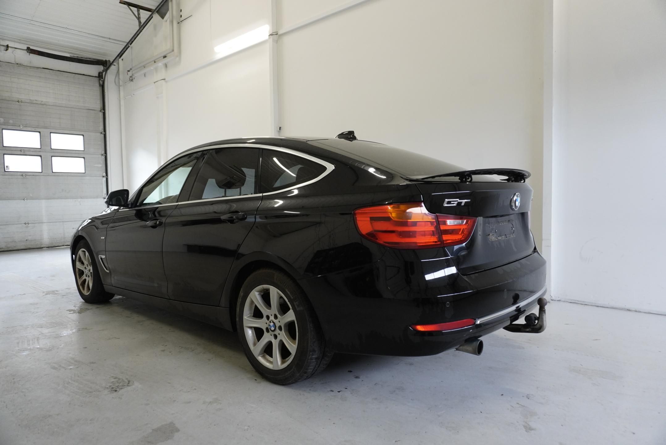 BMW Řada 3, 320i LUXURY LINE AUTOMAT - fotka 6