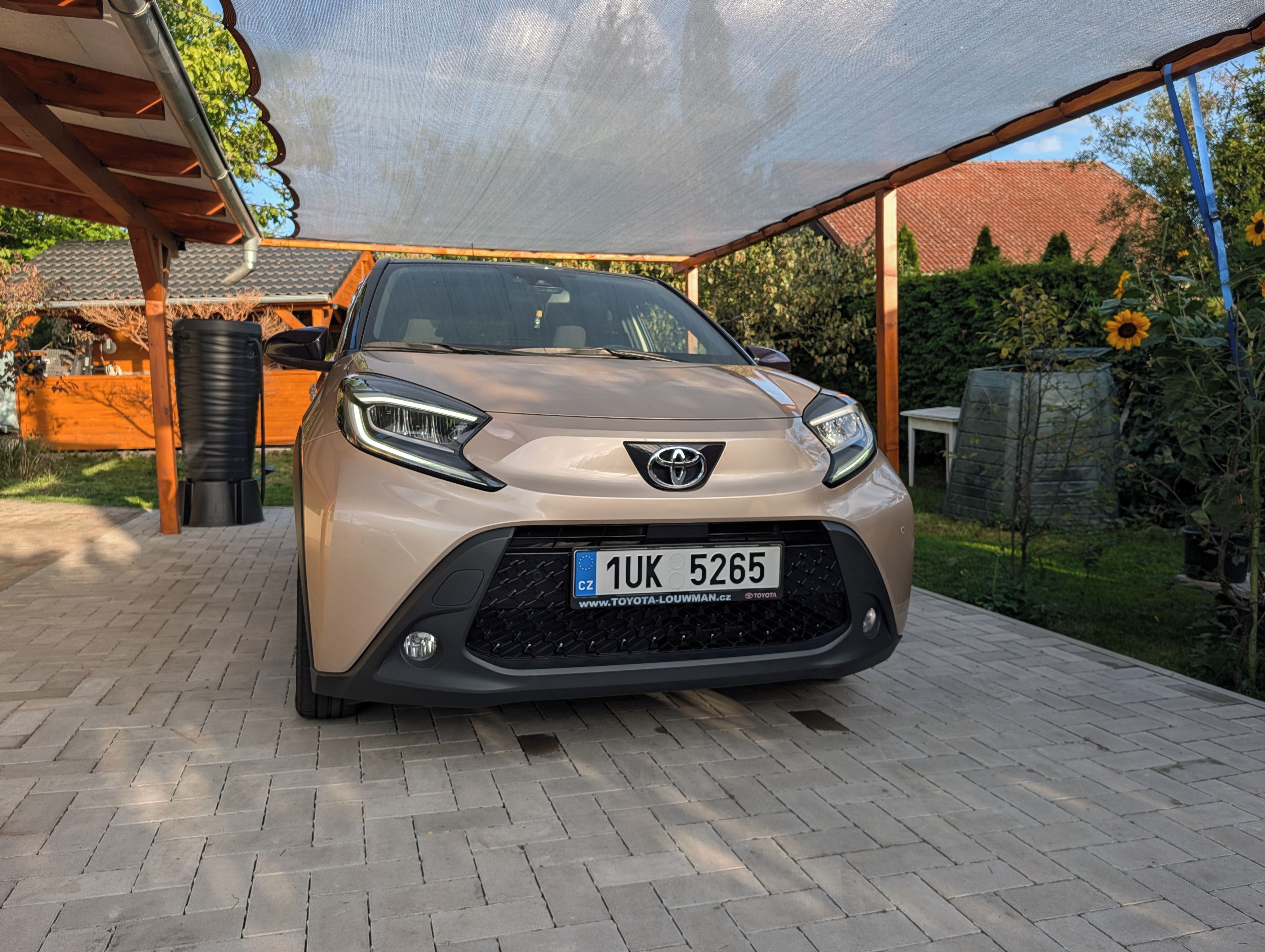 Toyota Aygo, Toyota AygoX