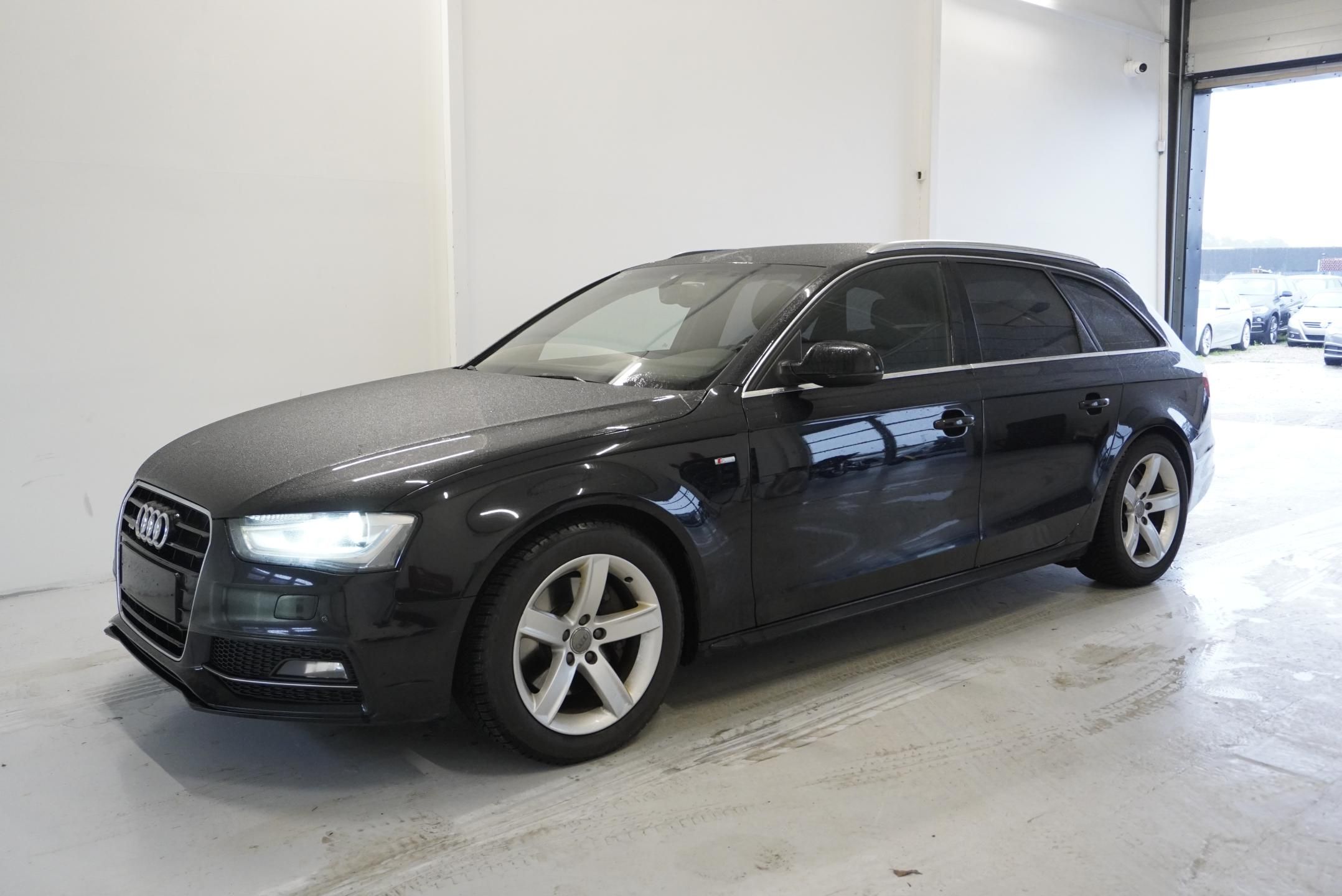 Audi A4, 2.0 TFSI 162kW QUATTRO S-LINE
