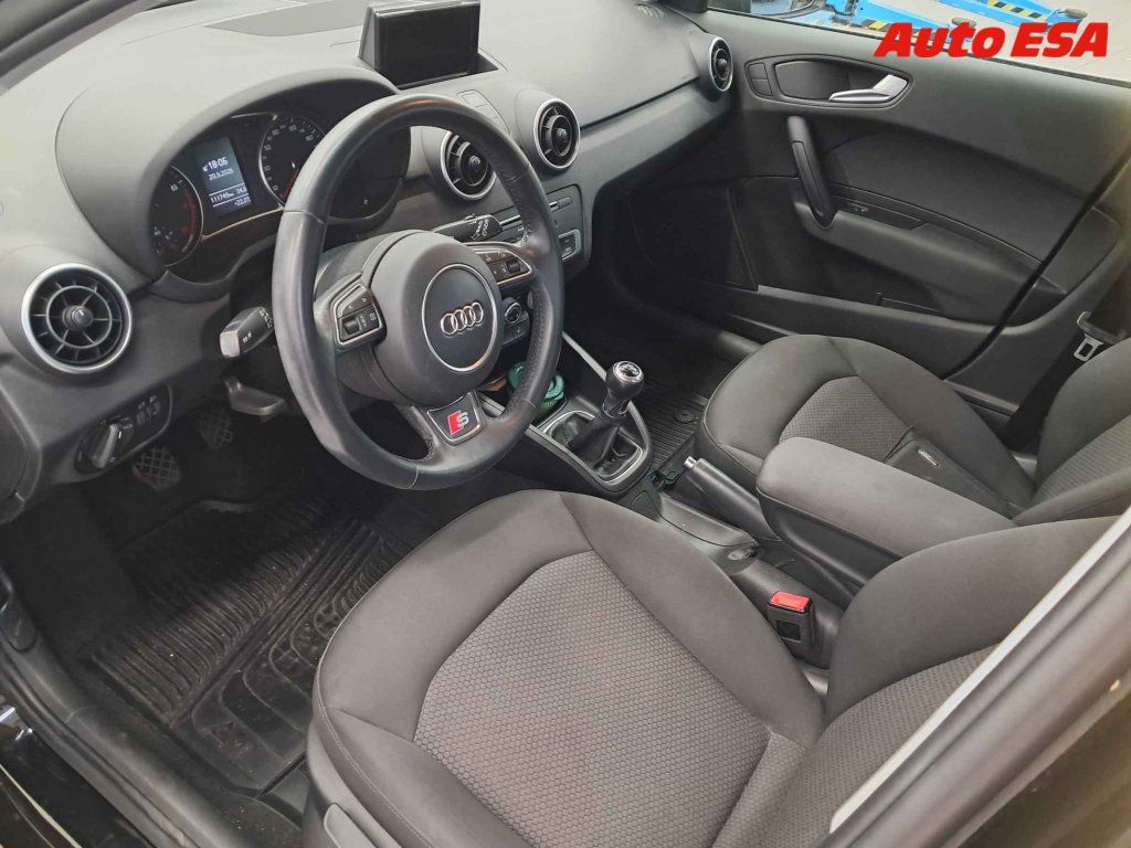 Audi A1, 1.0tfsi,1.maj,navi,autoAC - fotka 3