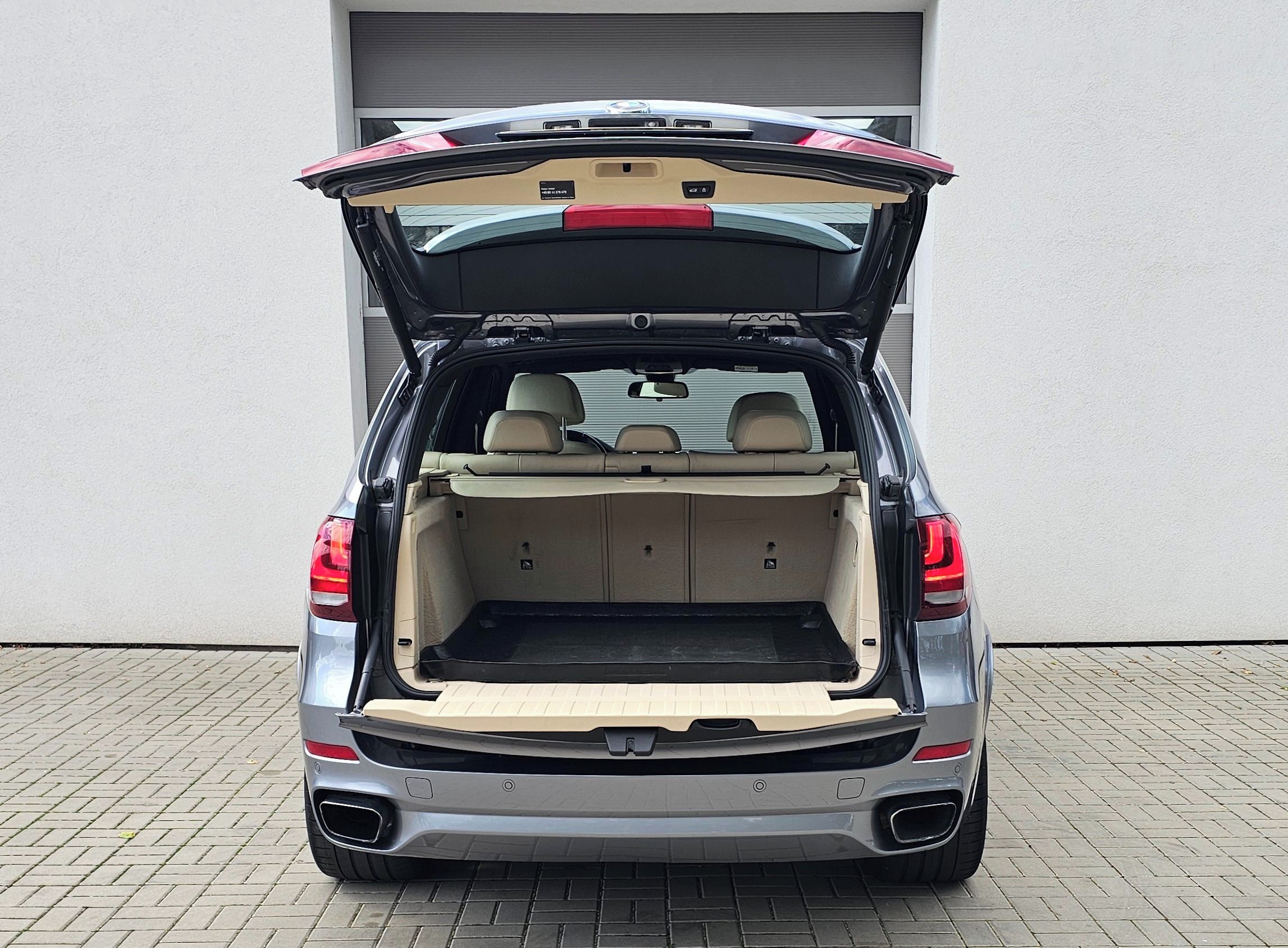 BMW X5, xDrive35i - fotka 6