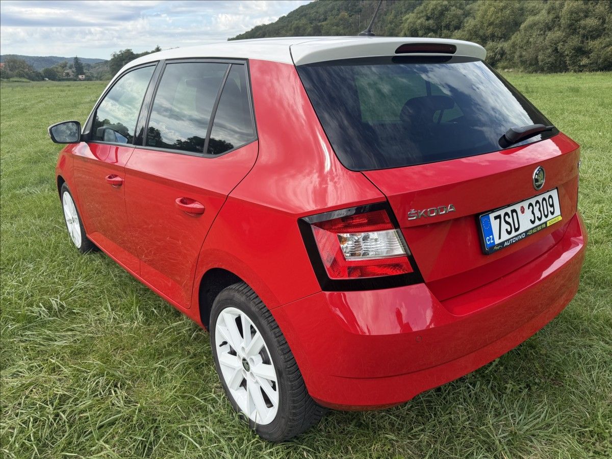 Škoda Fabia, 1,2 Tsi Style 66kW - fotka 4