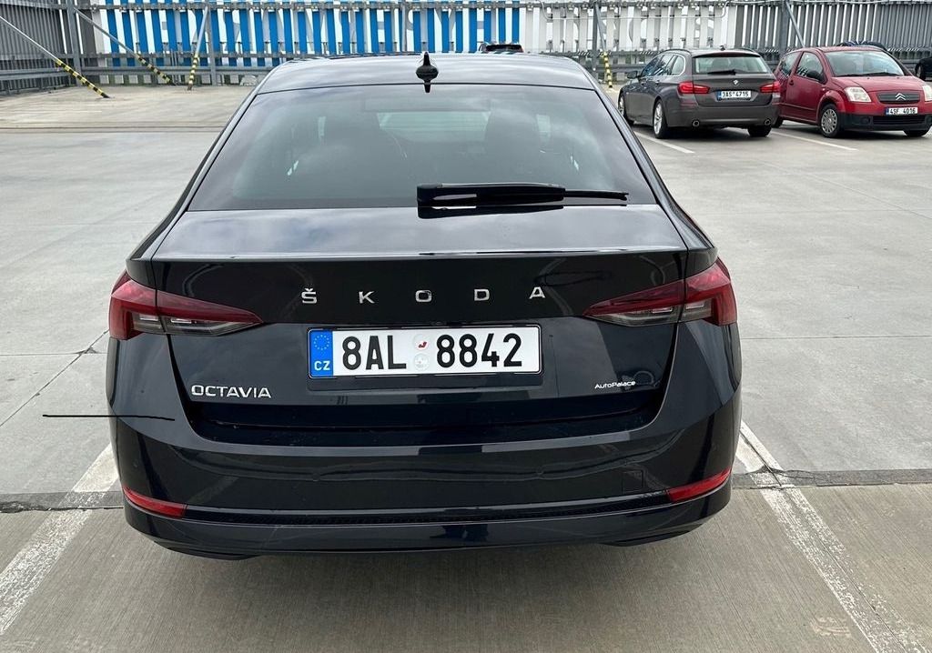 Škoda Octavia, 2,0 85kW, Style - fotka 2