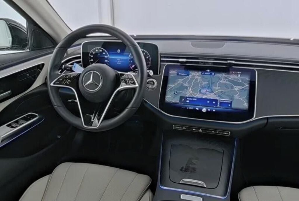 Mercedes-Benz Třídy E, 200 T AVANTGARDE Advanced - fotka 5