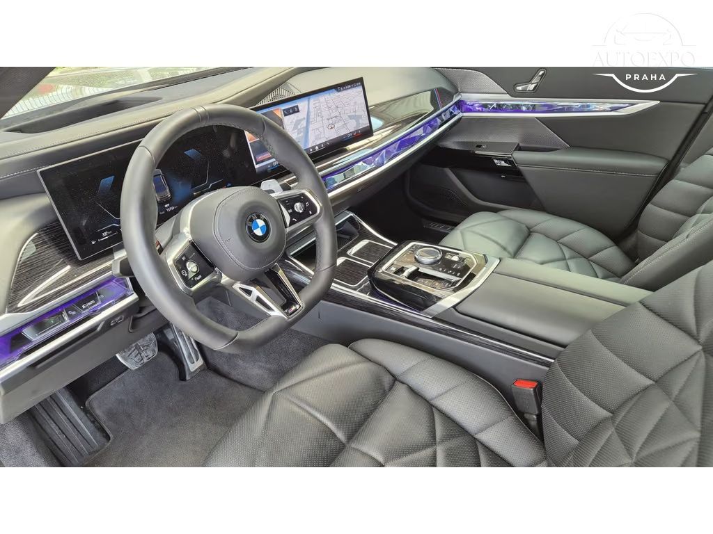 BMW Řada 7, 740d xDrive M-Sport TV - fotka 4