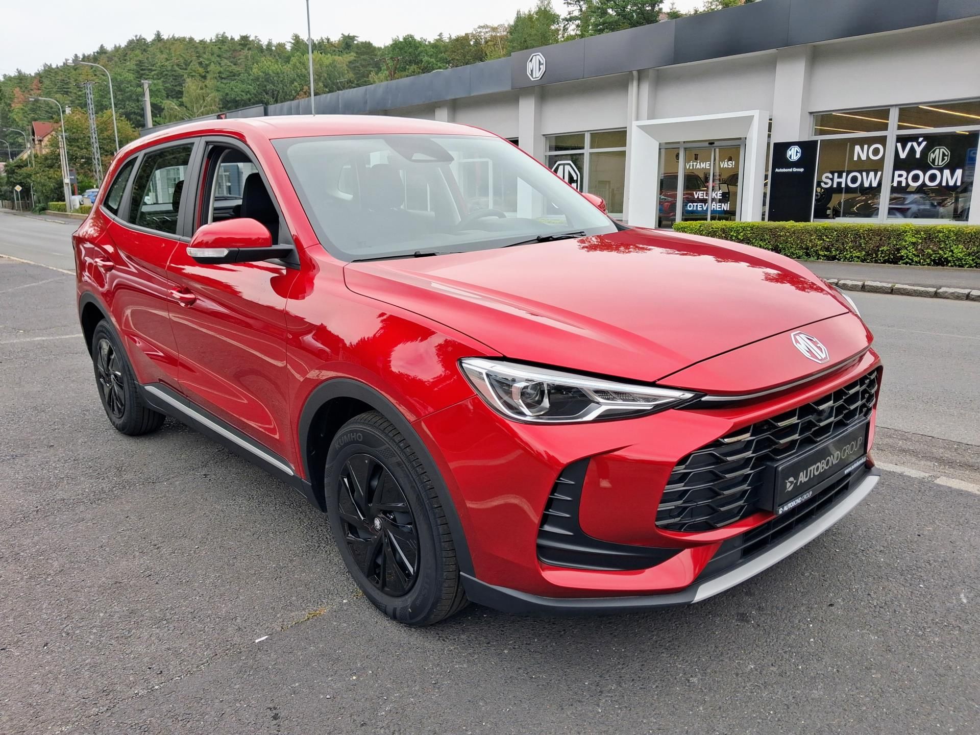MG ZS, ESSENTIAL Hybrid+ 145kW 4×2 AT - fotka 3