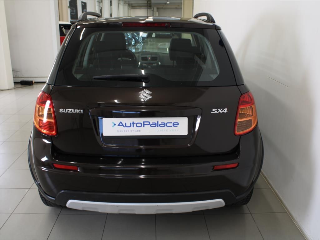Suzuki SX4, 1,6 VVT 88kW 129tkm. 1.maj.ČR - fotka 4