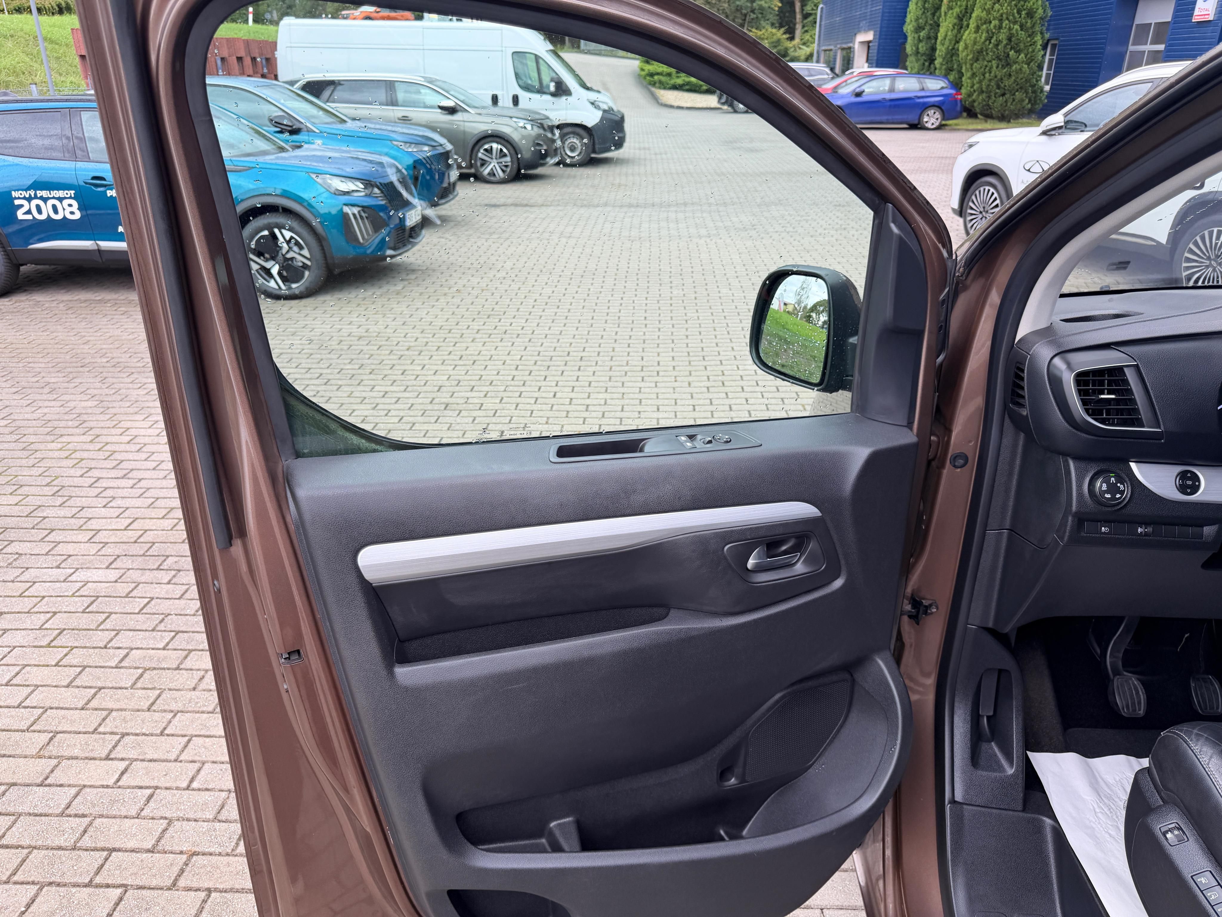 Citroën SpaceTourer, 2.0 BHDi 110 kW L2 TOP VÝBAVA - fotka 6
