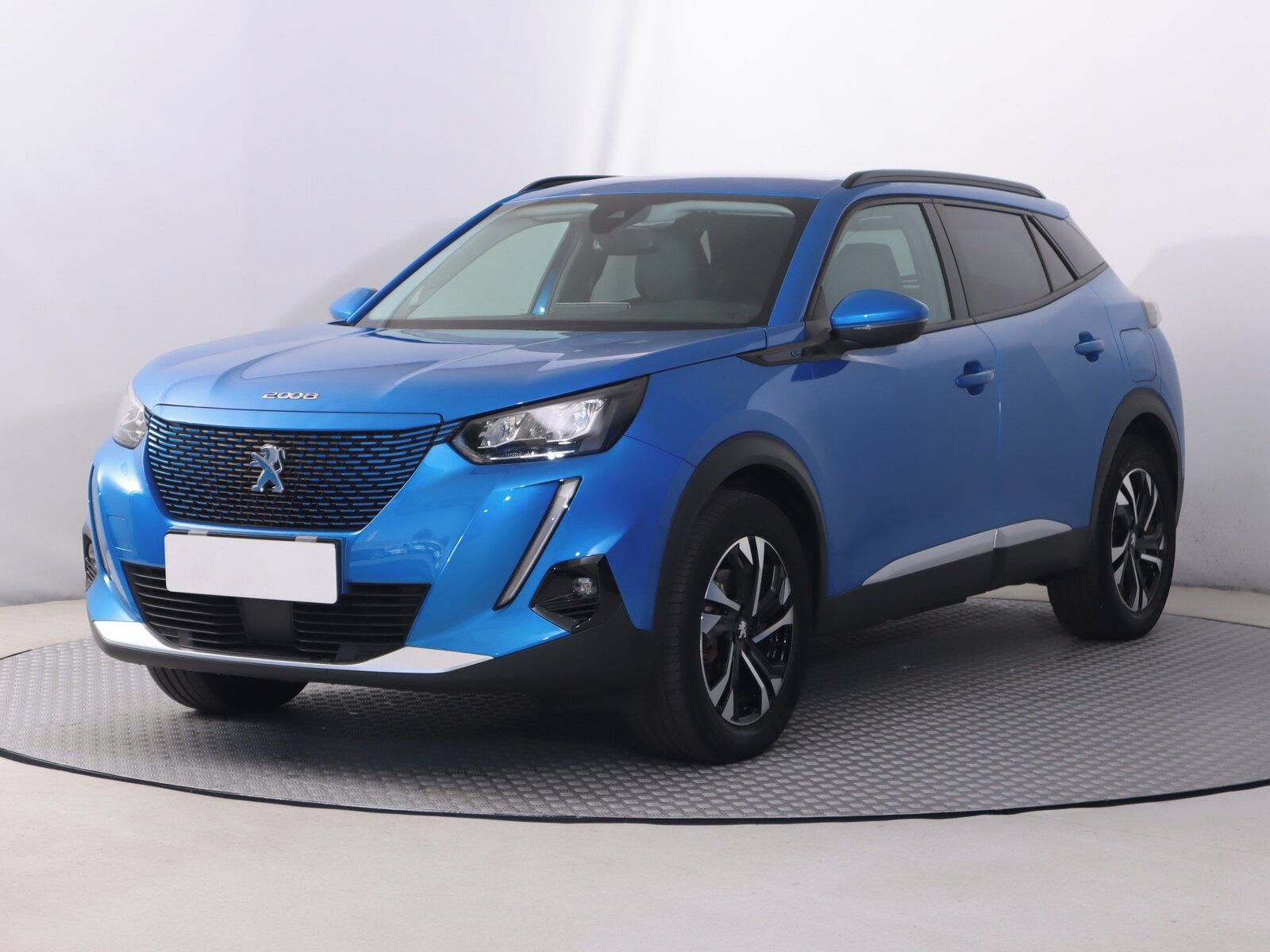 Peugeot 2008, 50 kWh, SoH 91%, Allure - fotka 2