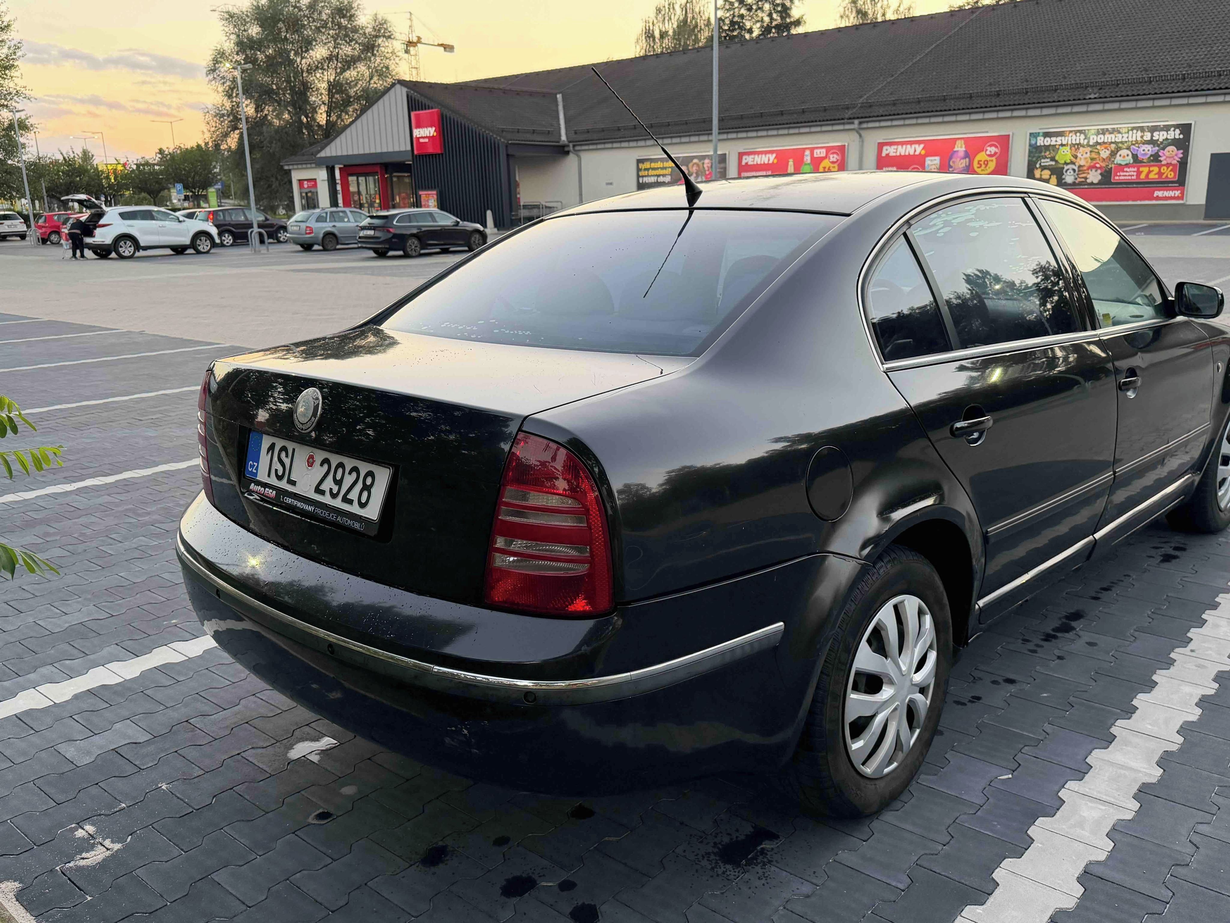 Škoda Superb, 2.0 TDi - fotka 5