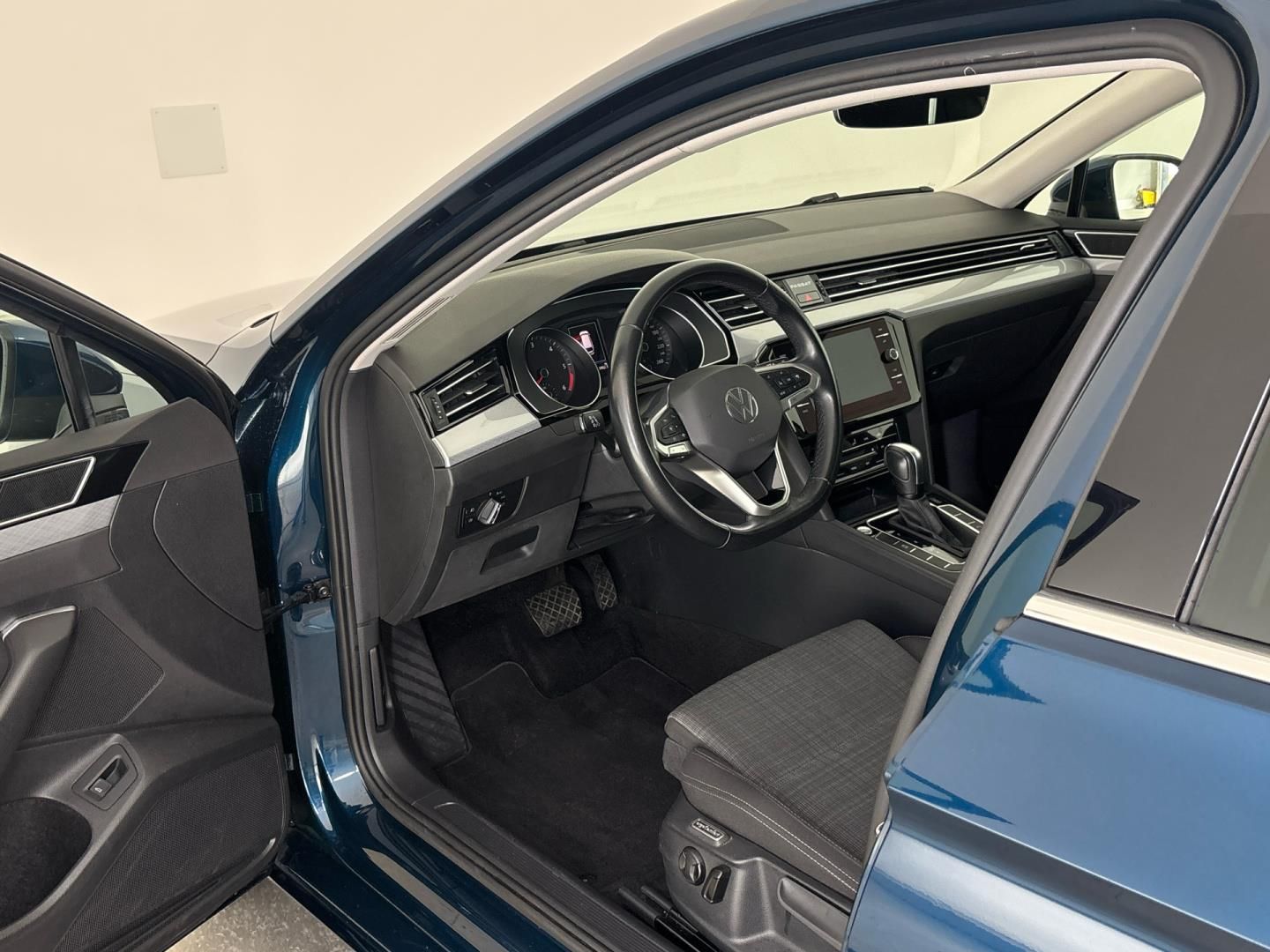 Volkswagen Passat, 2.0 TDI / 110 kW Business DSG - fotka 6
